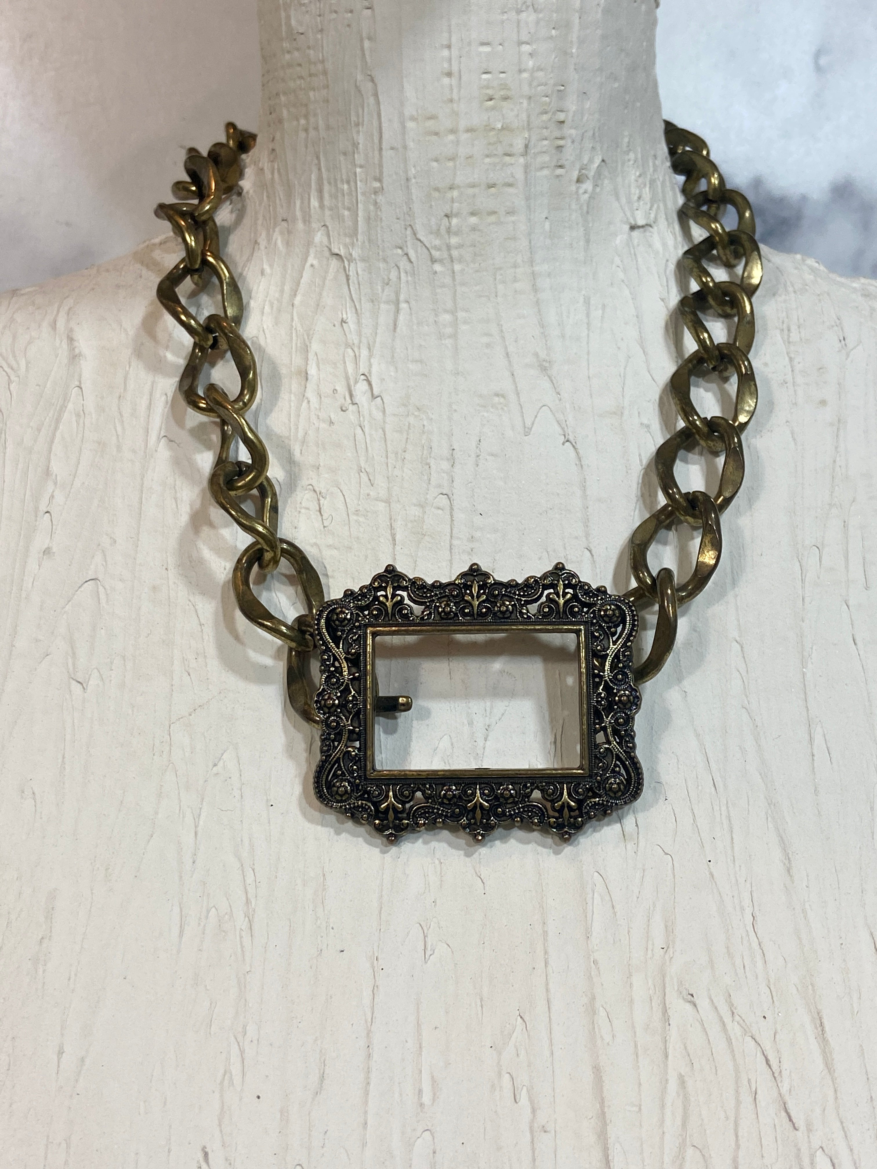 Chunky choker