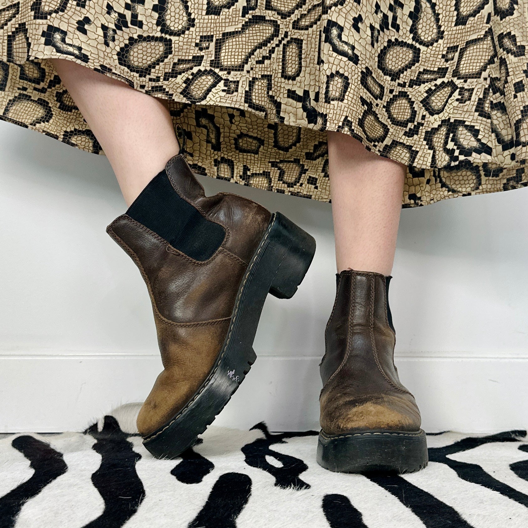 Dr Martens Rometty Boots (Size 8)