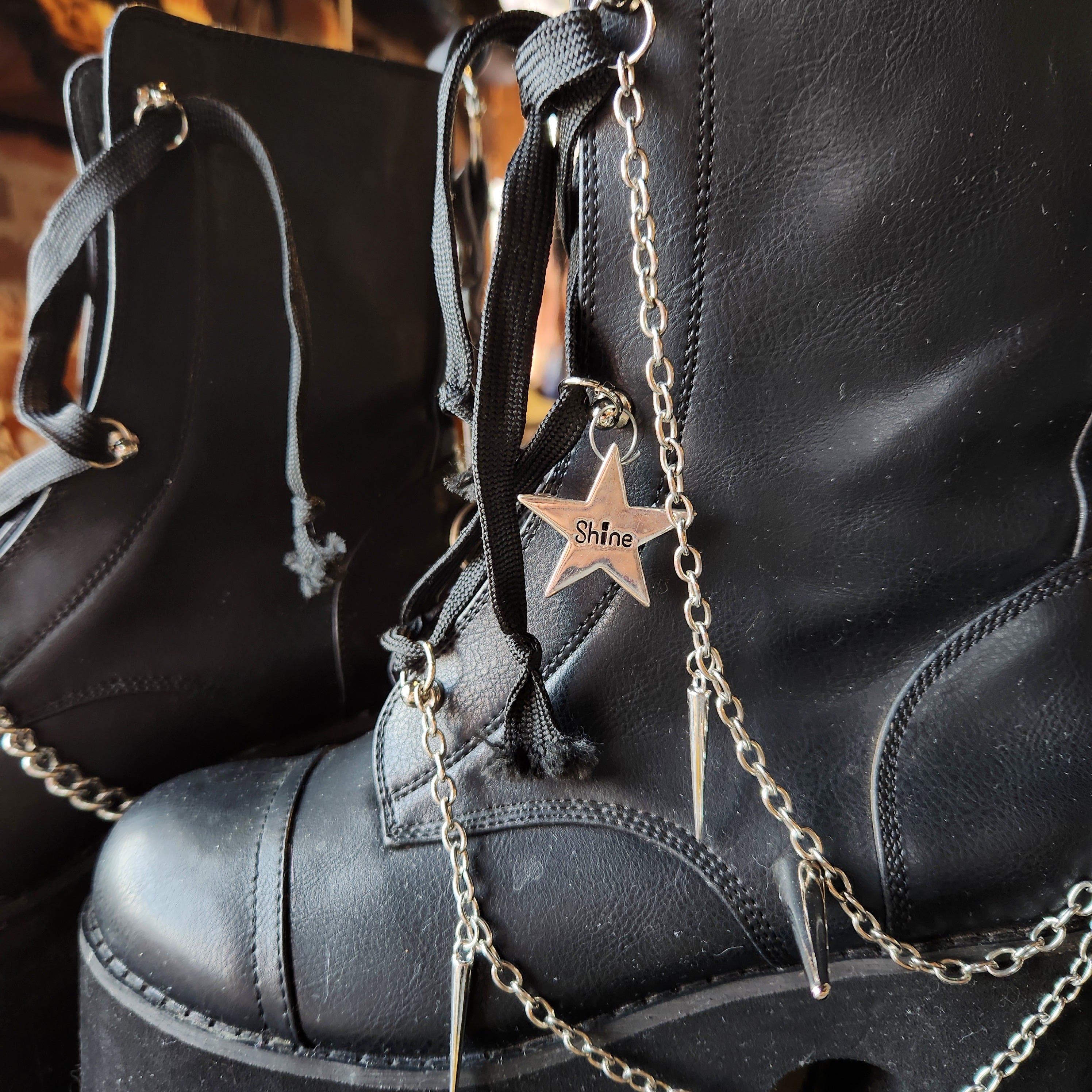 Kick em' in Grunge Boots (Size 8)