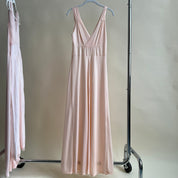 Vintage 50s baby pink maxi slip (M)