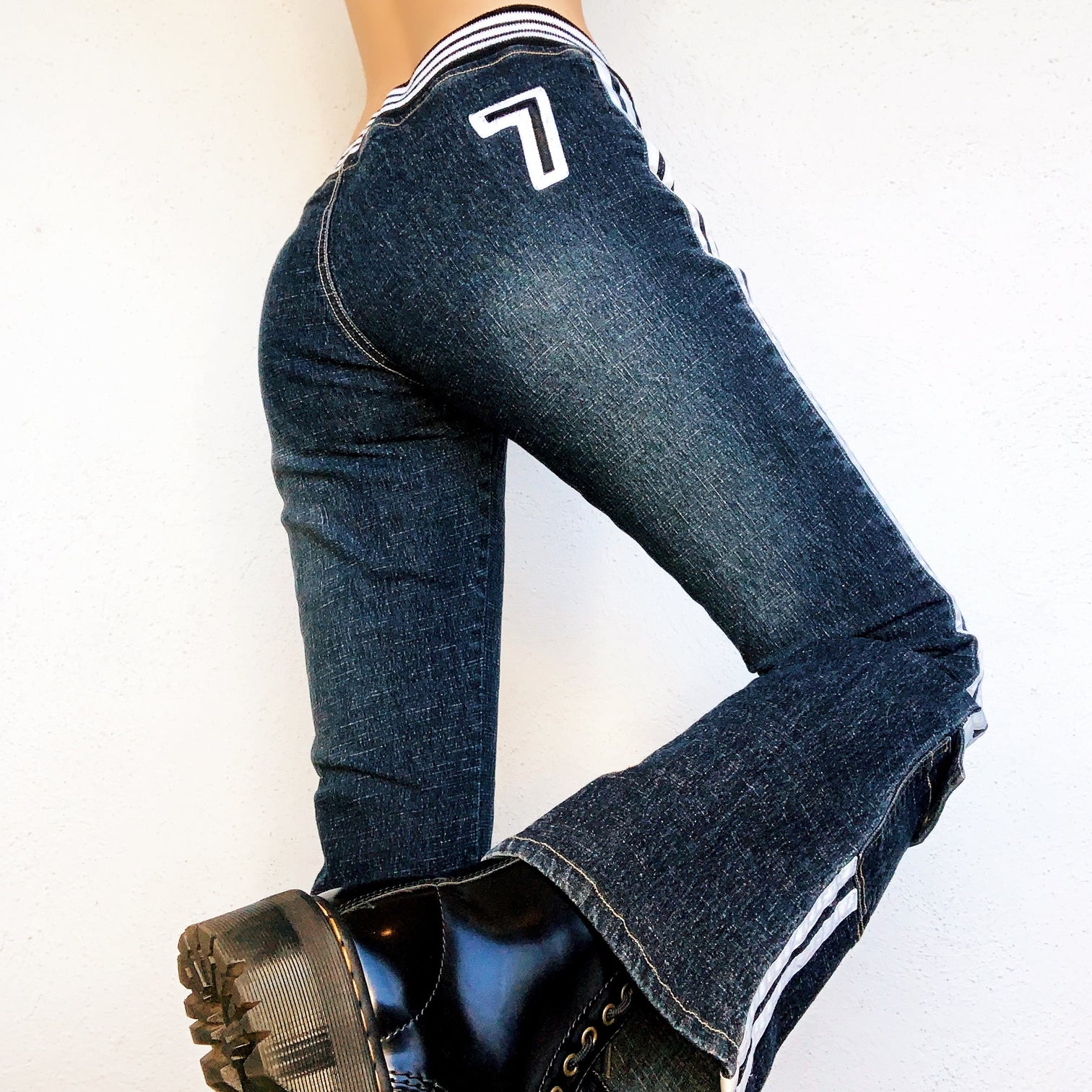 Sporty Vintage Cargo Jeans