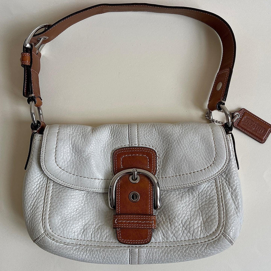 00s ivory leather Coach purse