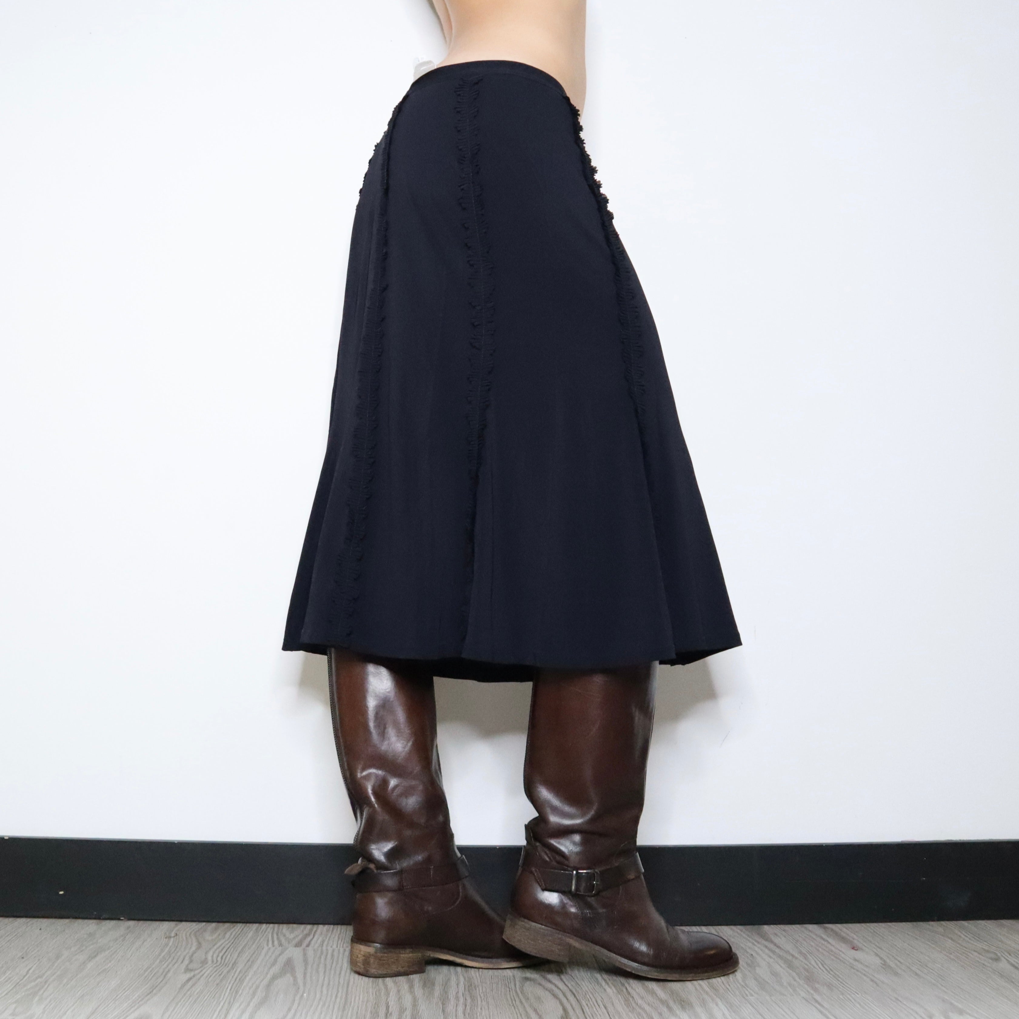 Max Mara Black Midi Skirt (Large)
