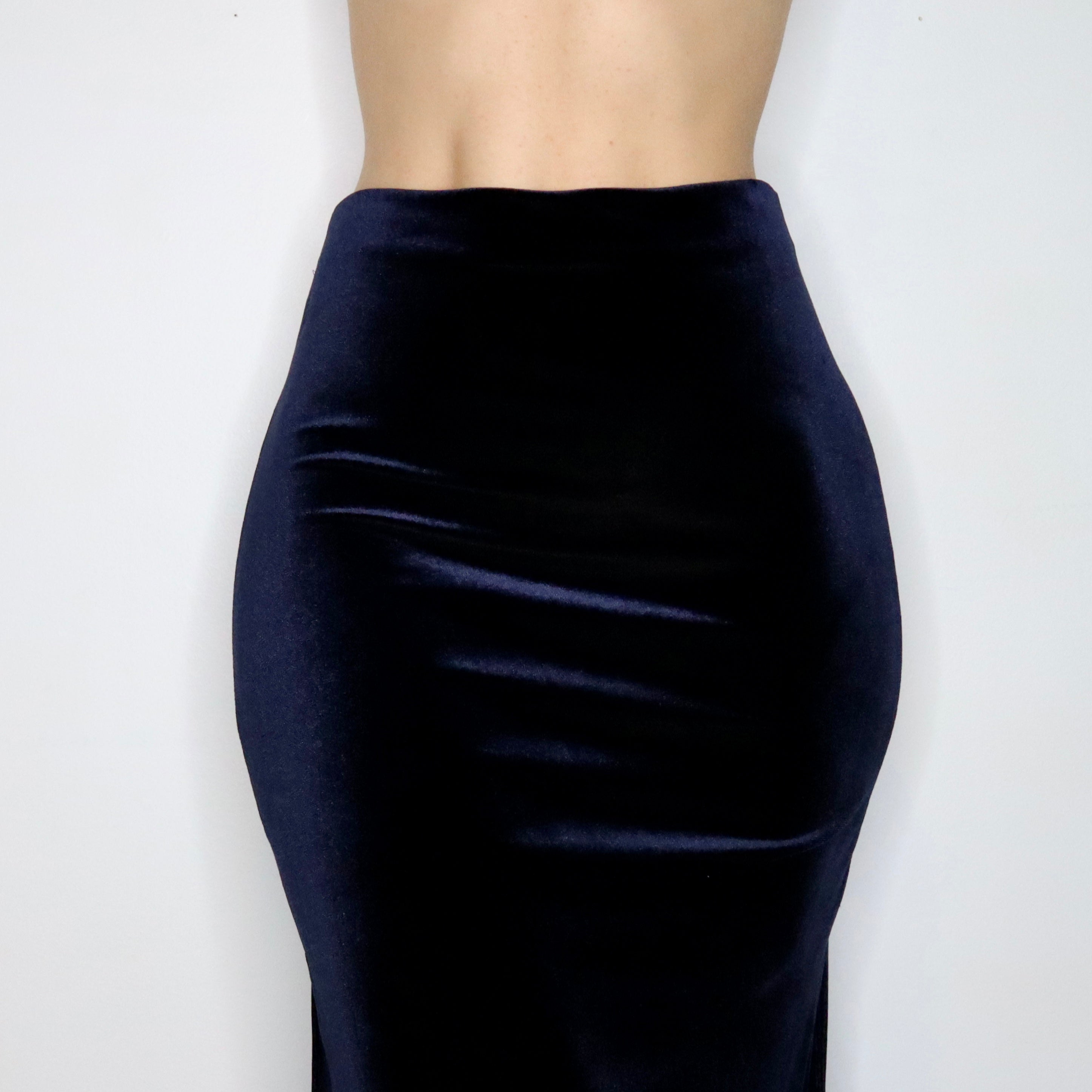 90s Navy Velvet Maxi Skirt (S)