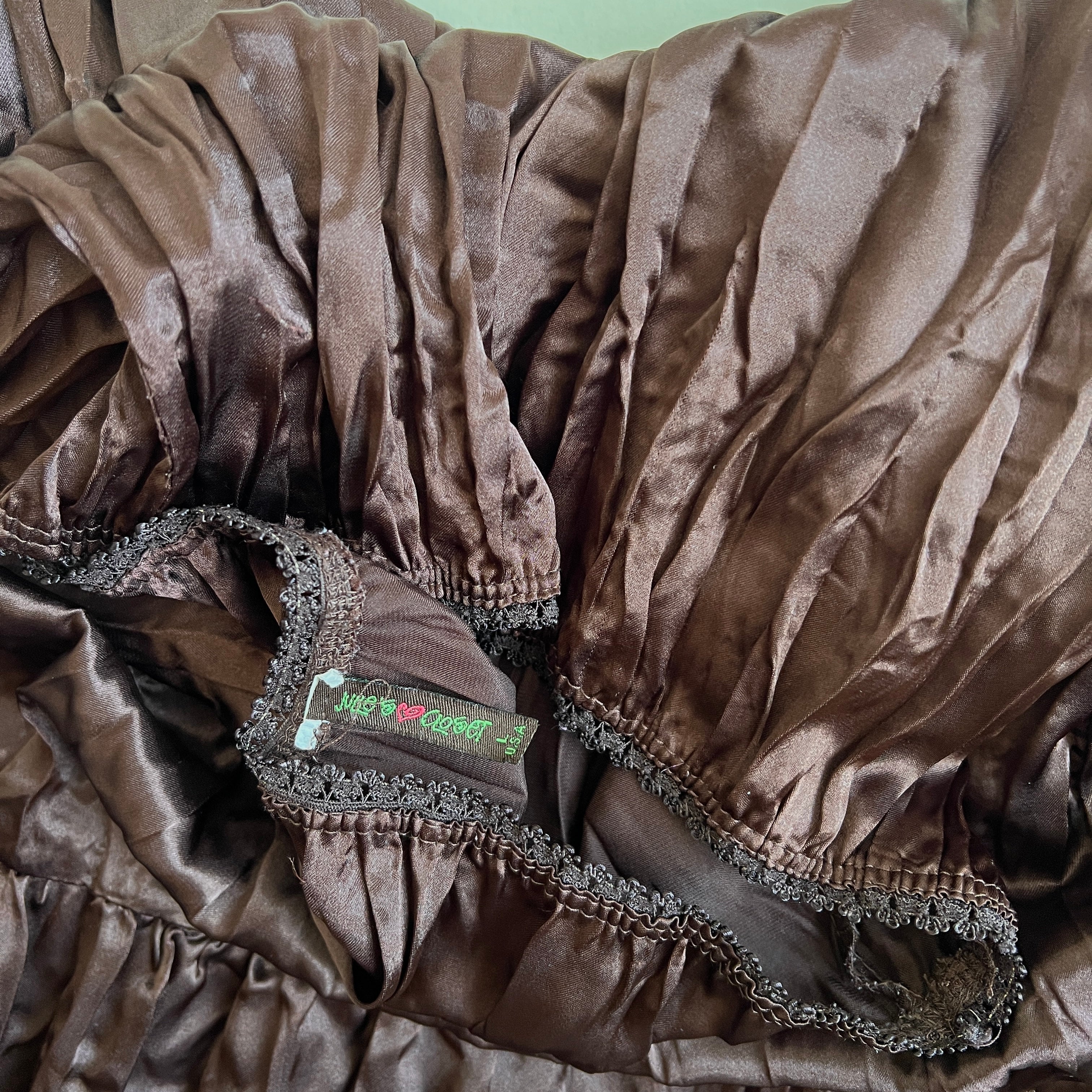 Y2K brown satin pleated midi skirt - M/L