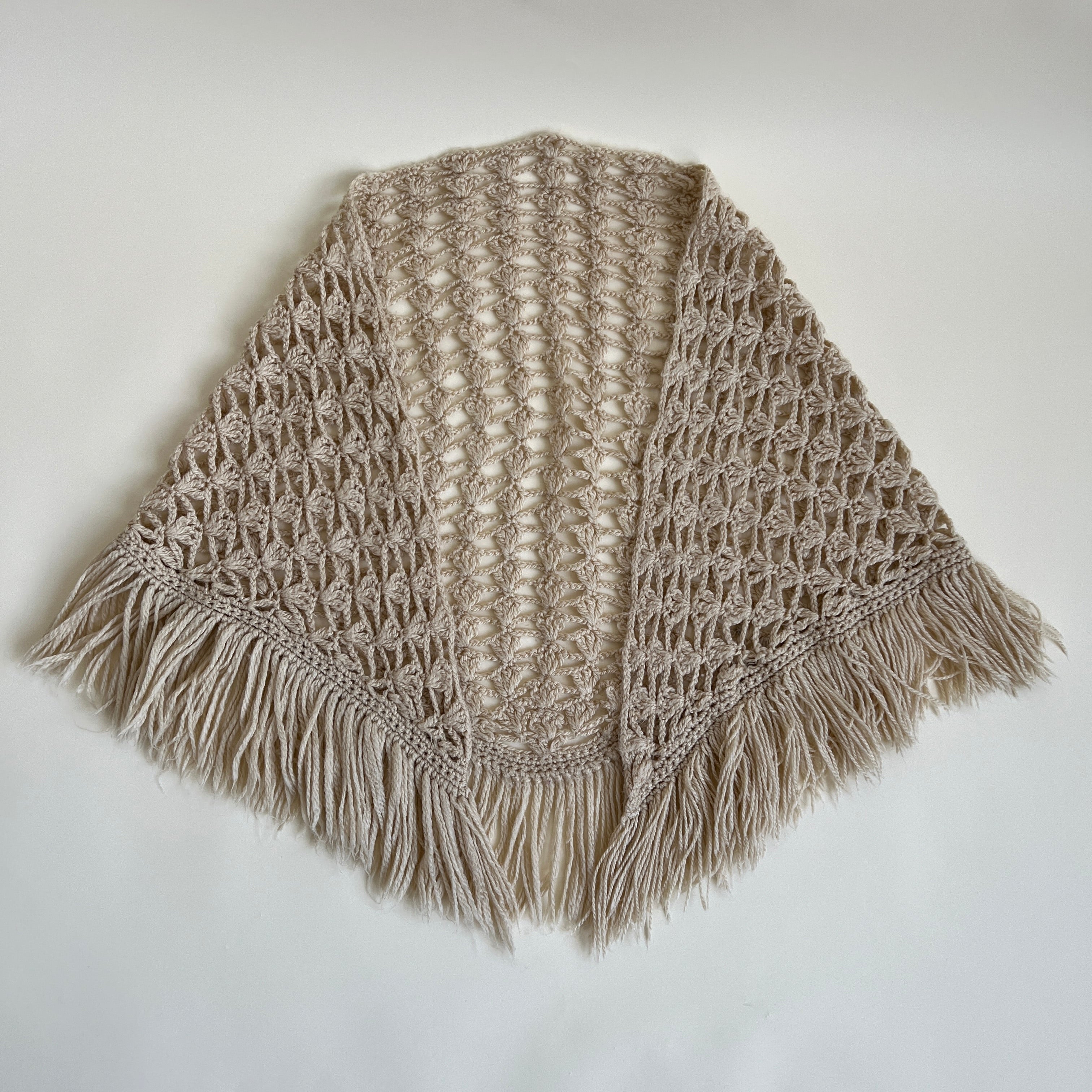 Vtg 60s/70s crochet fringe wrap