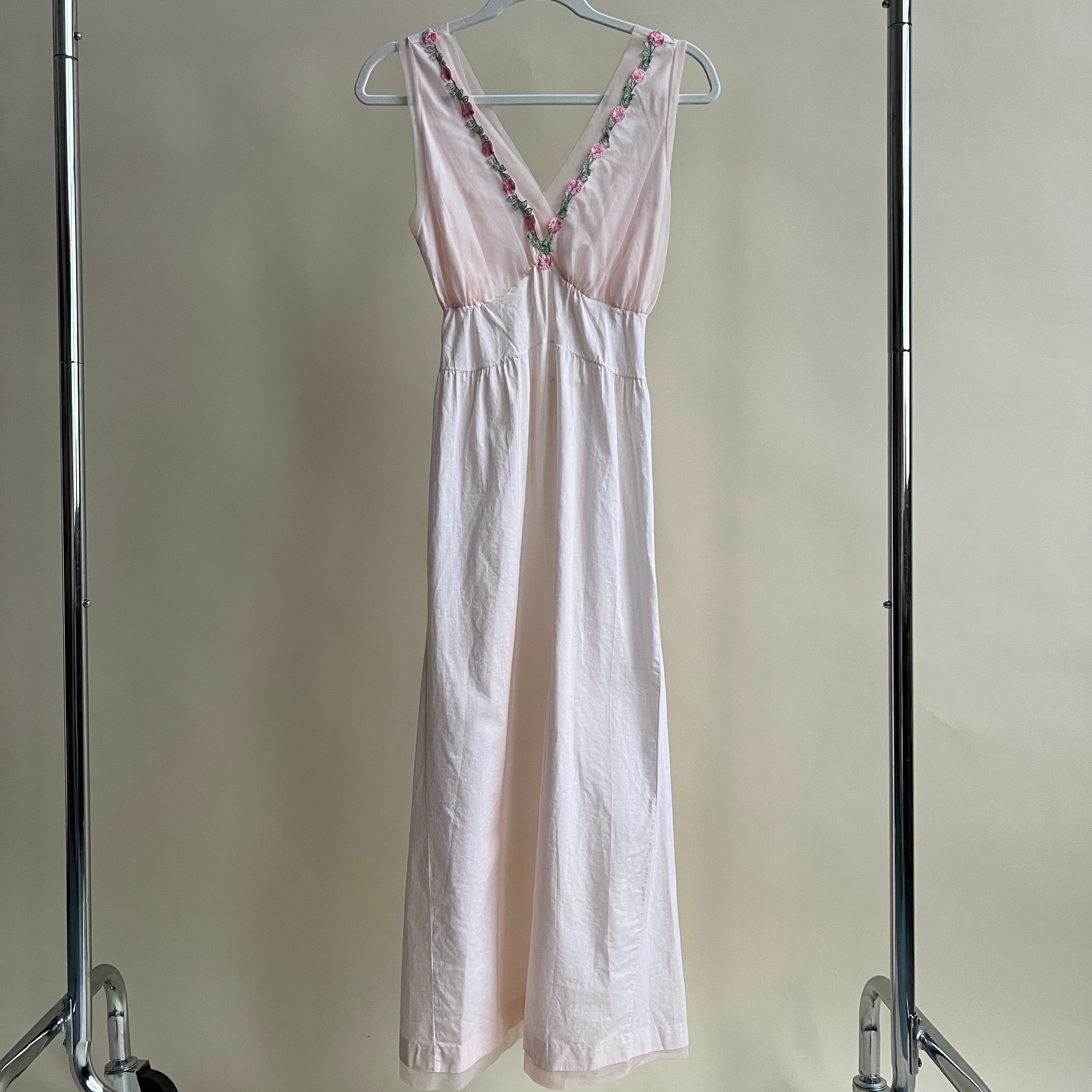 Vintage 50s pink cotton maxi slip (M)
