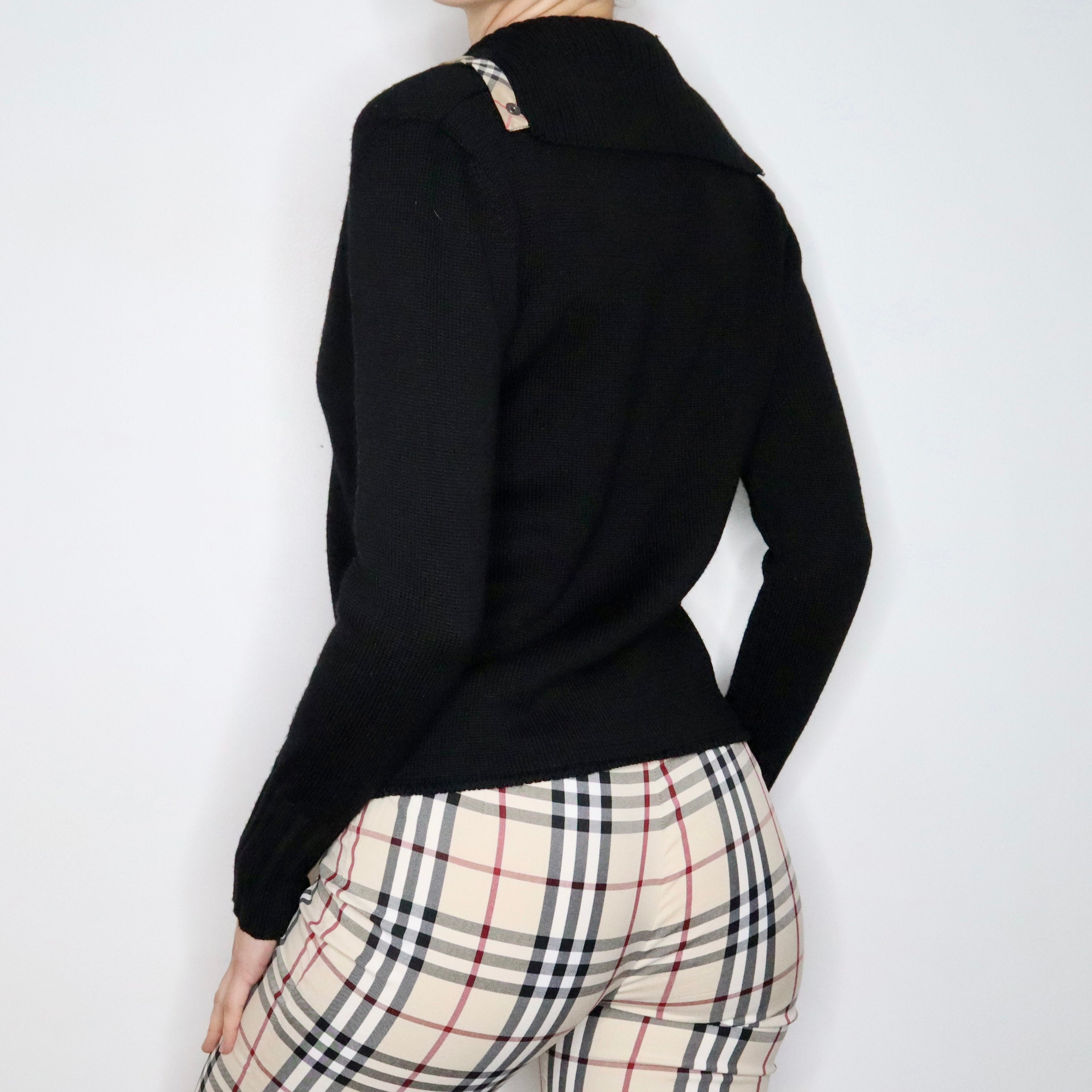 Y2K BURBERRY Pullover Sweater (S/M)