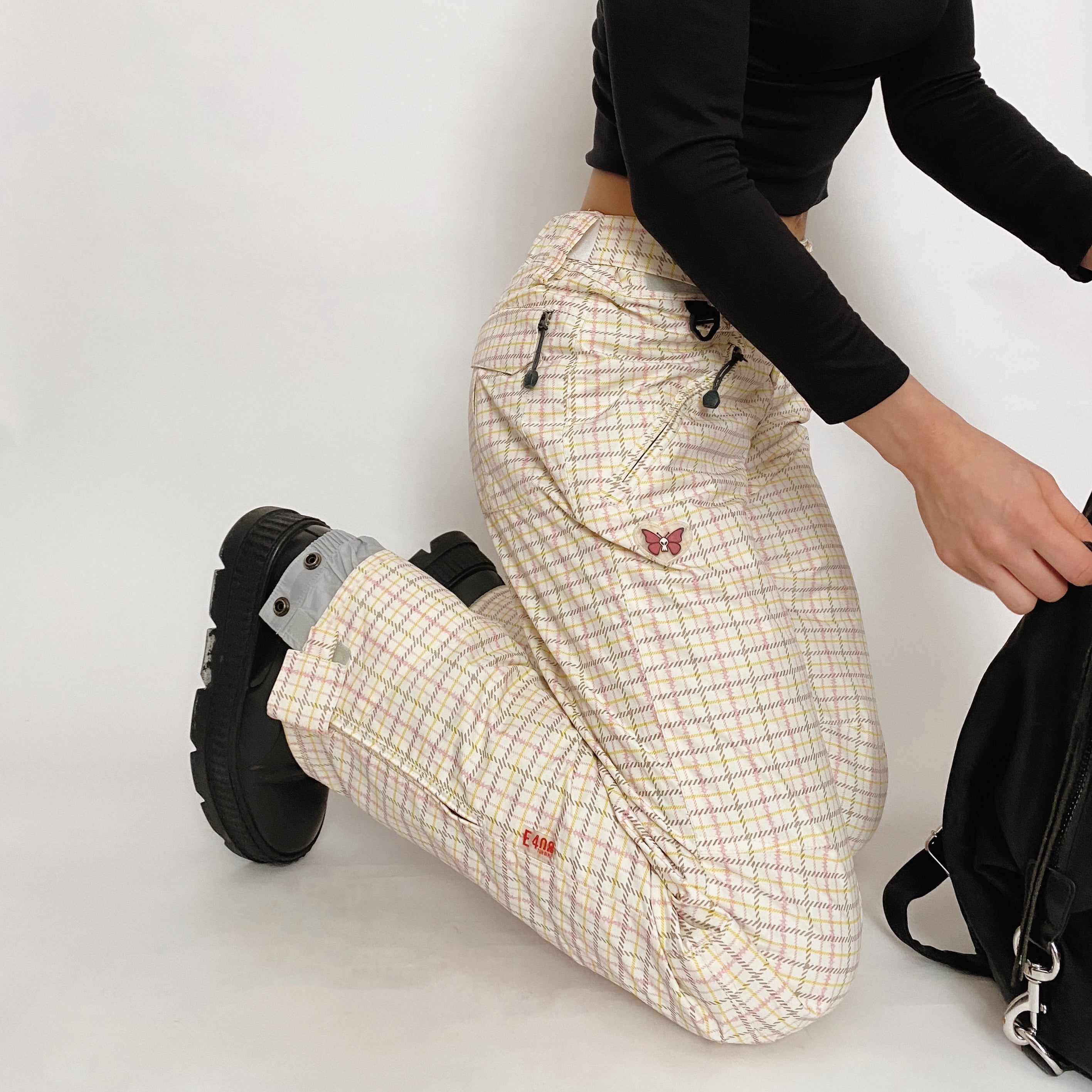 e480 butterfly plaid snow pants - extra small