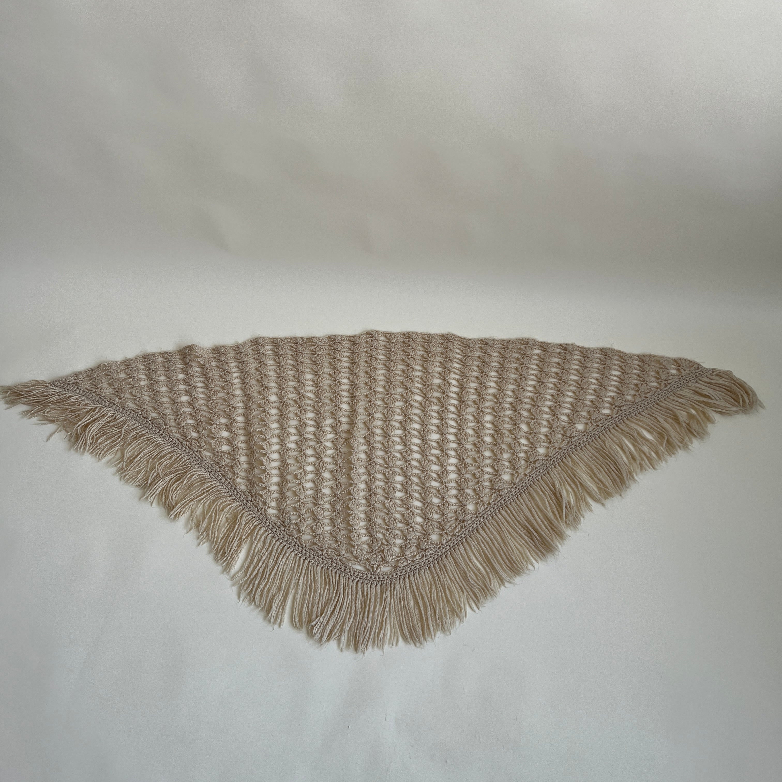 Vtg 60s/70s crochet fringe wrap