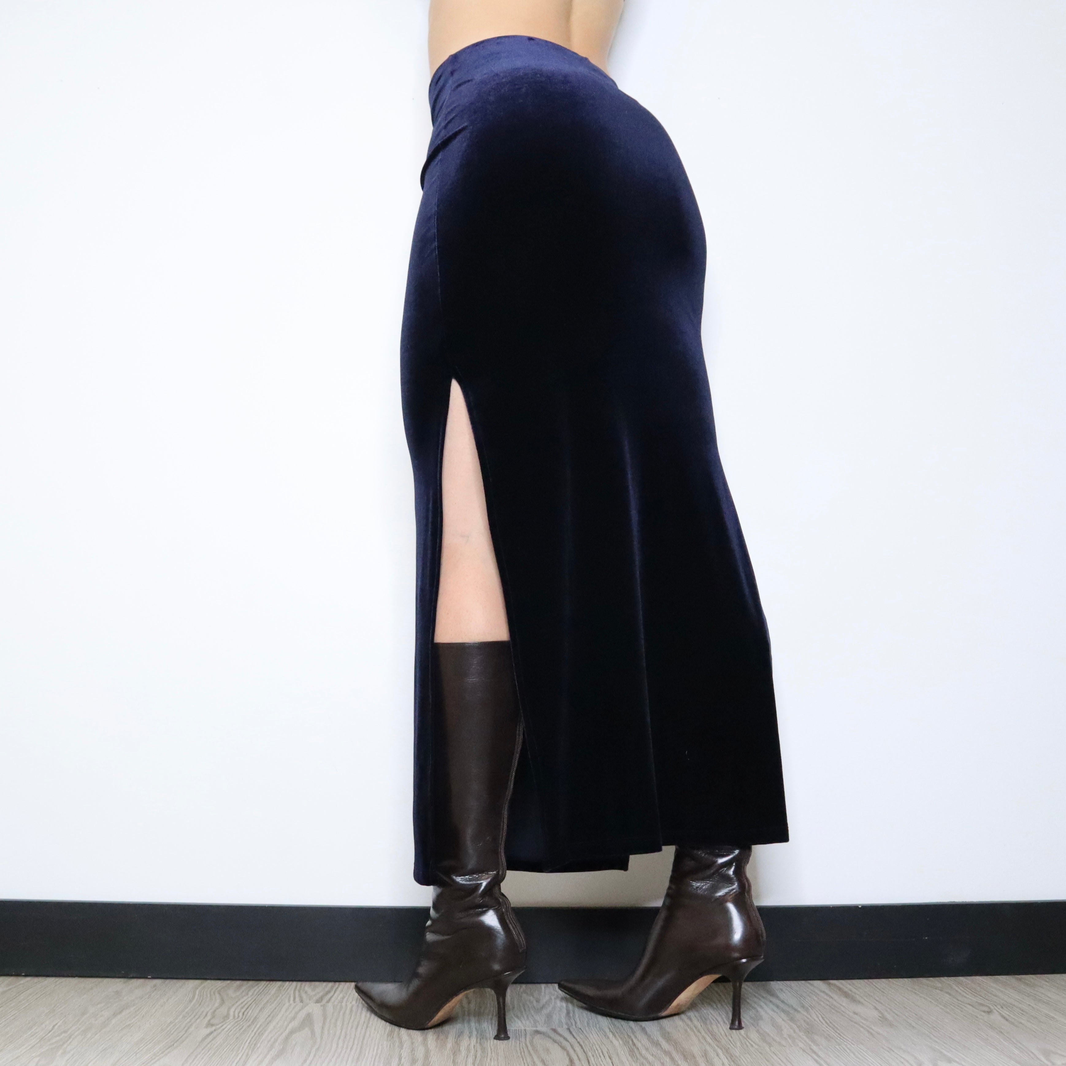90s Navy Velvet Maxi Skirt (S)