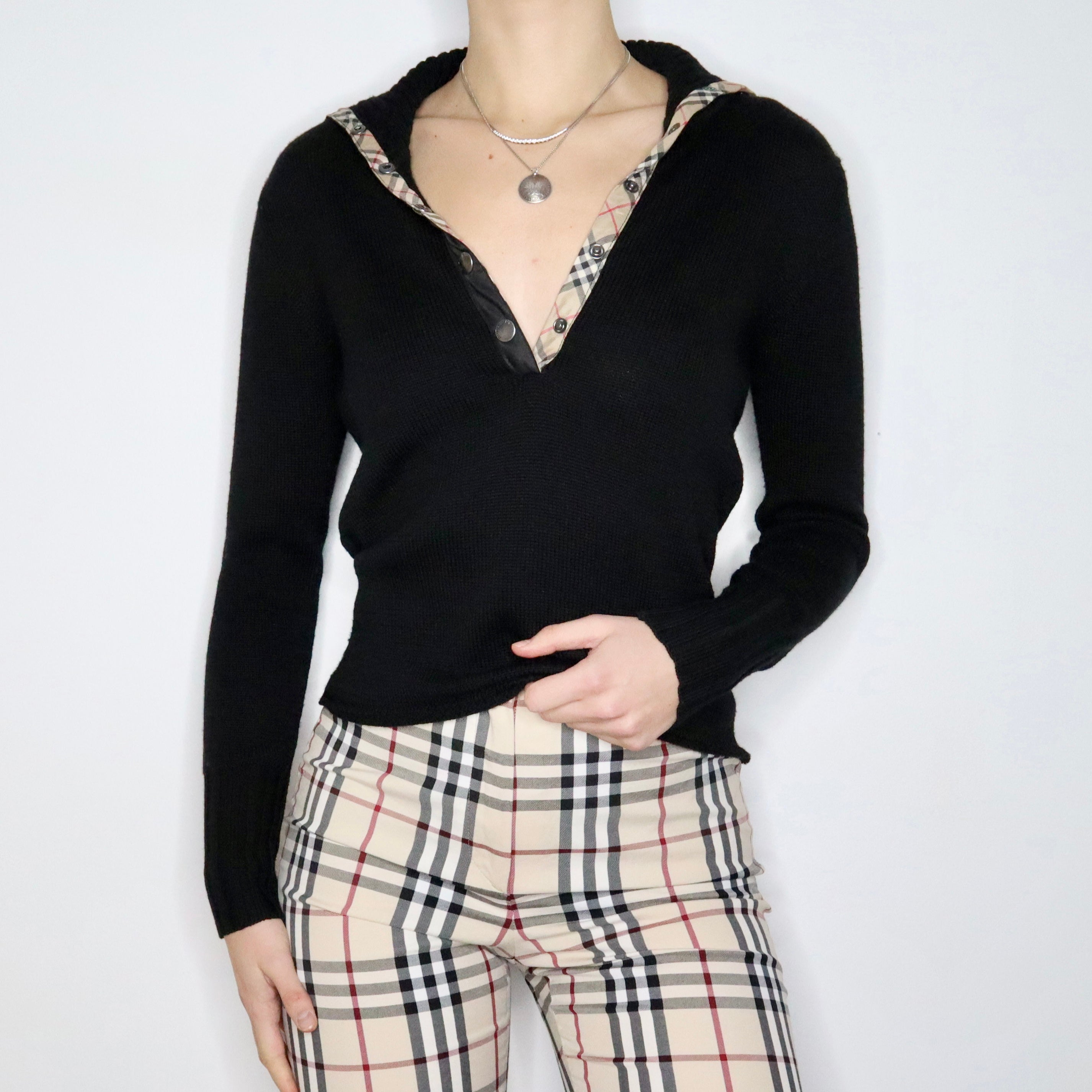 Y2K BURBERRY Pullover Sweater (S/M)