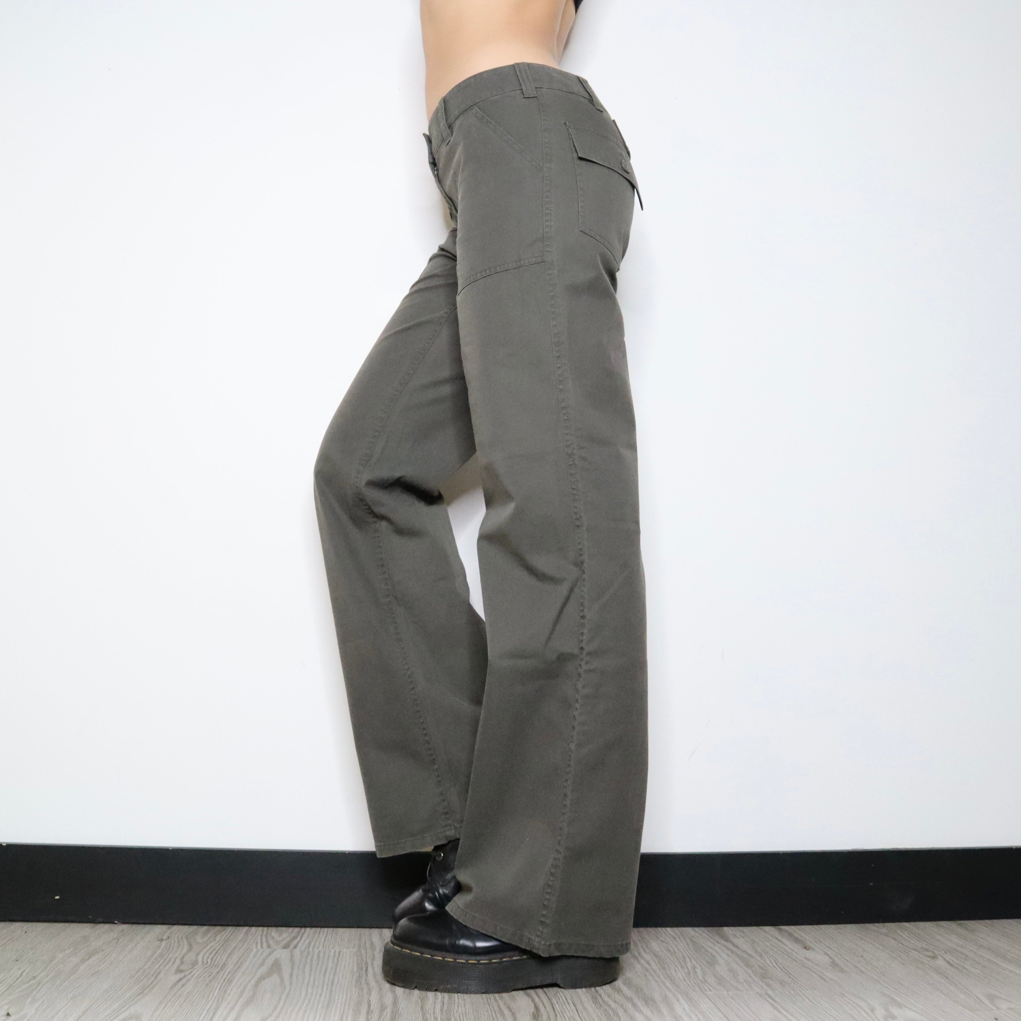 Esprit Baggy Cargo Pants (Medium)