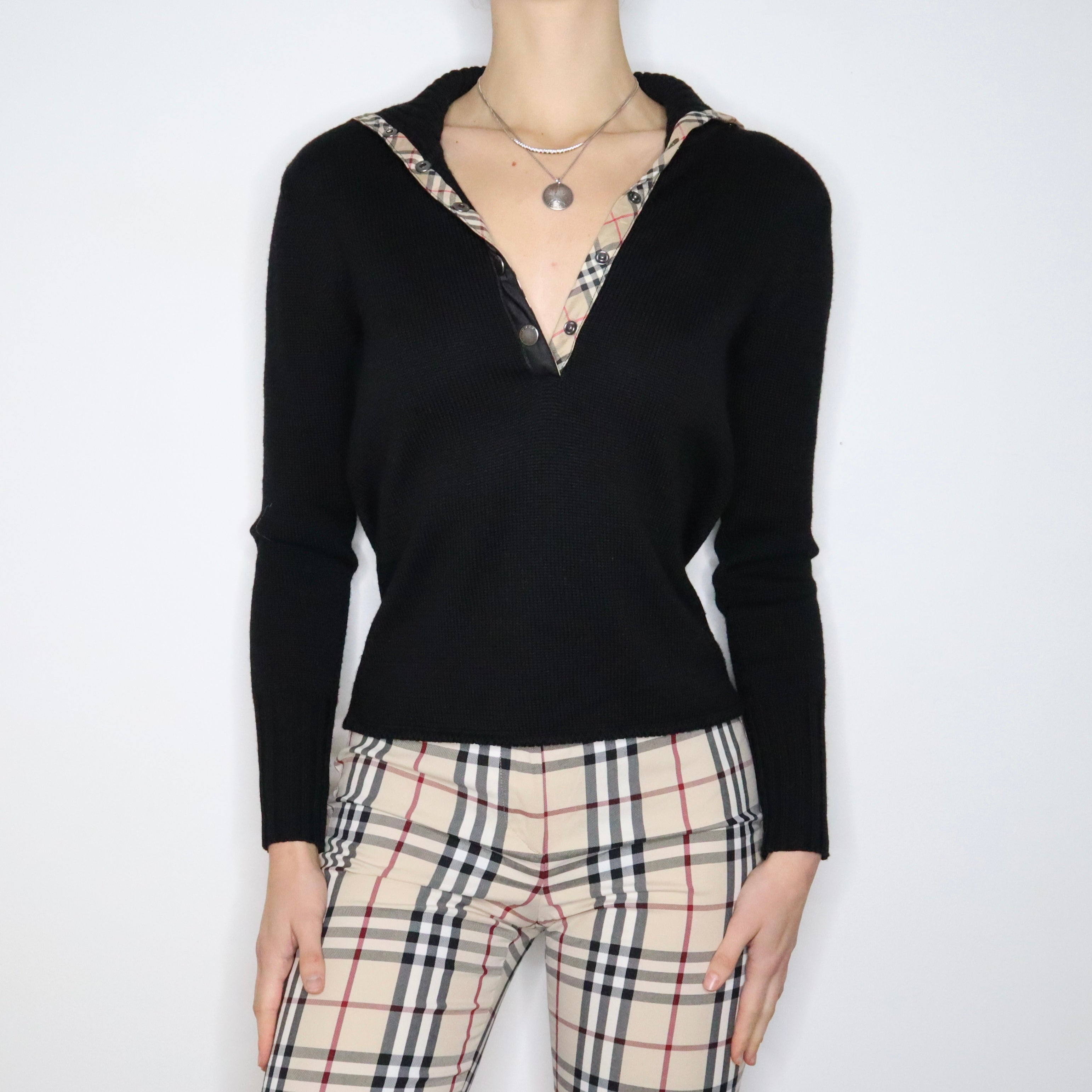 Y2K BURBERRY Pullover Sweater (S/M)