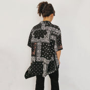 paisley short sleeve button down - large