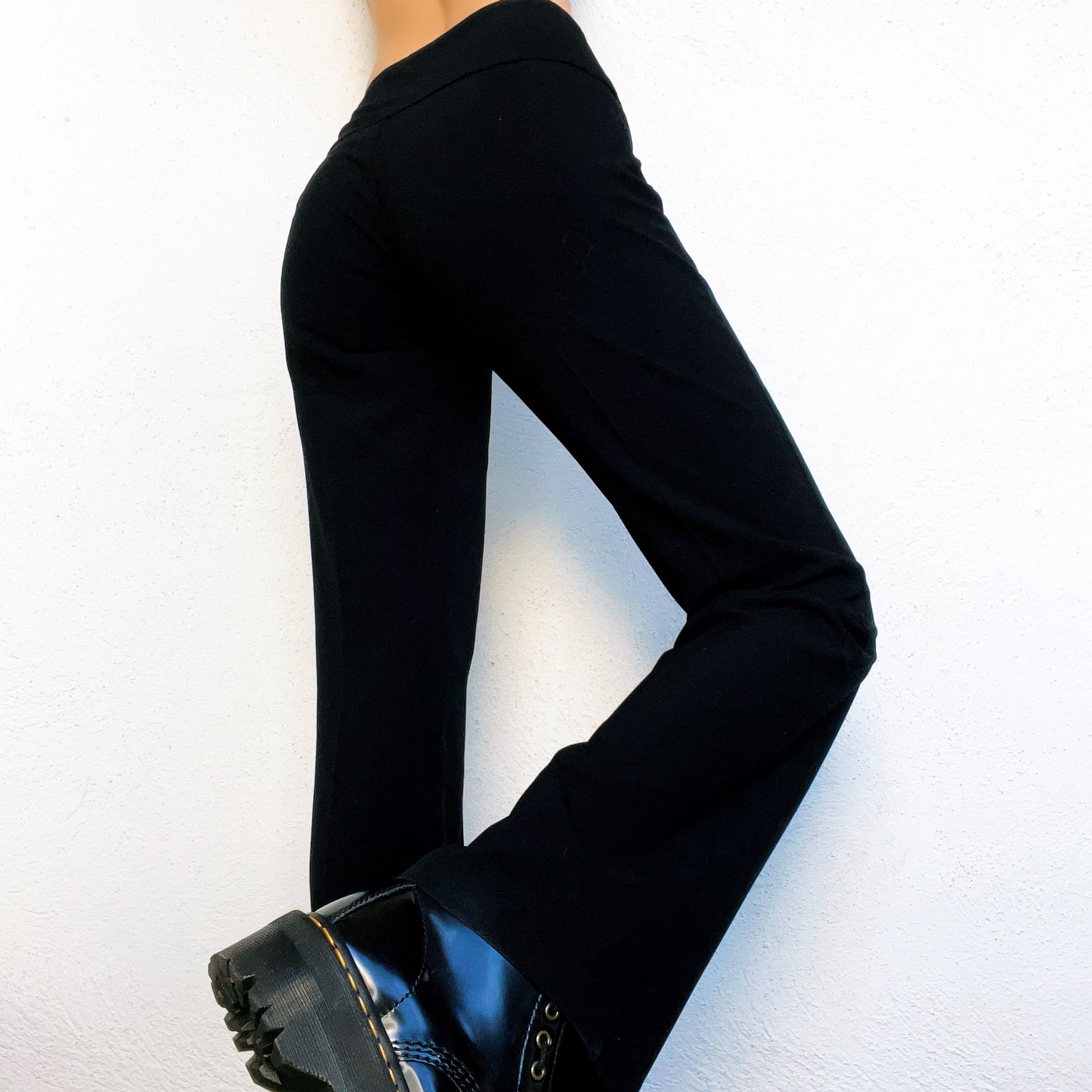 Early 2000s Black Flare Pants – Holy Thrift Early 2000s Black Flare Pants – Holy Thrift