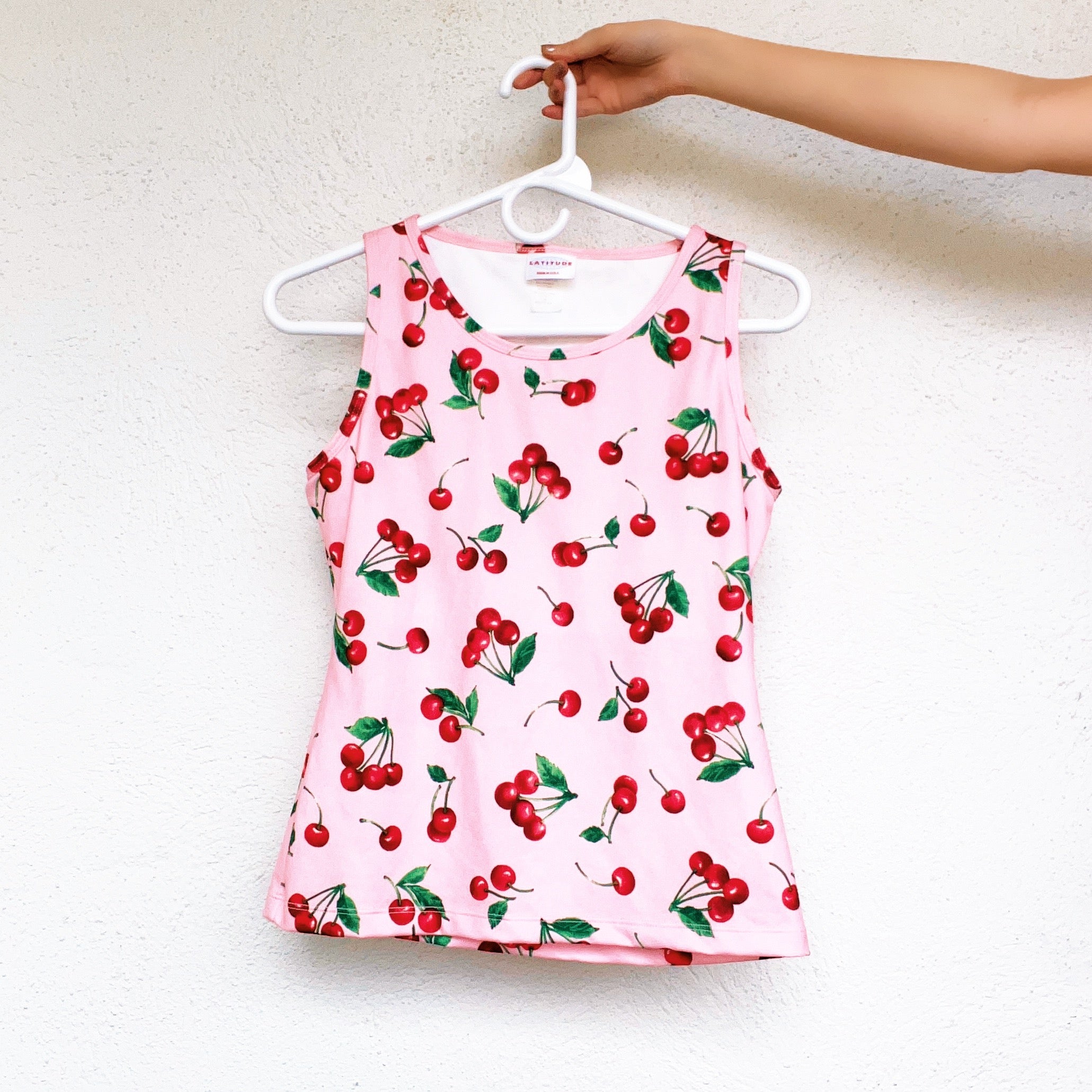 90s Sporty Cherry Top (L)