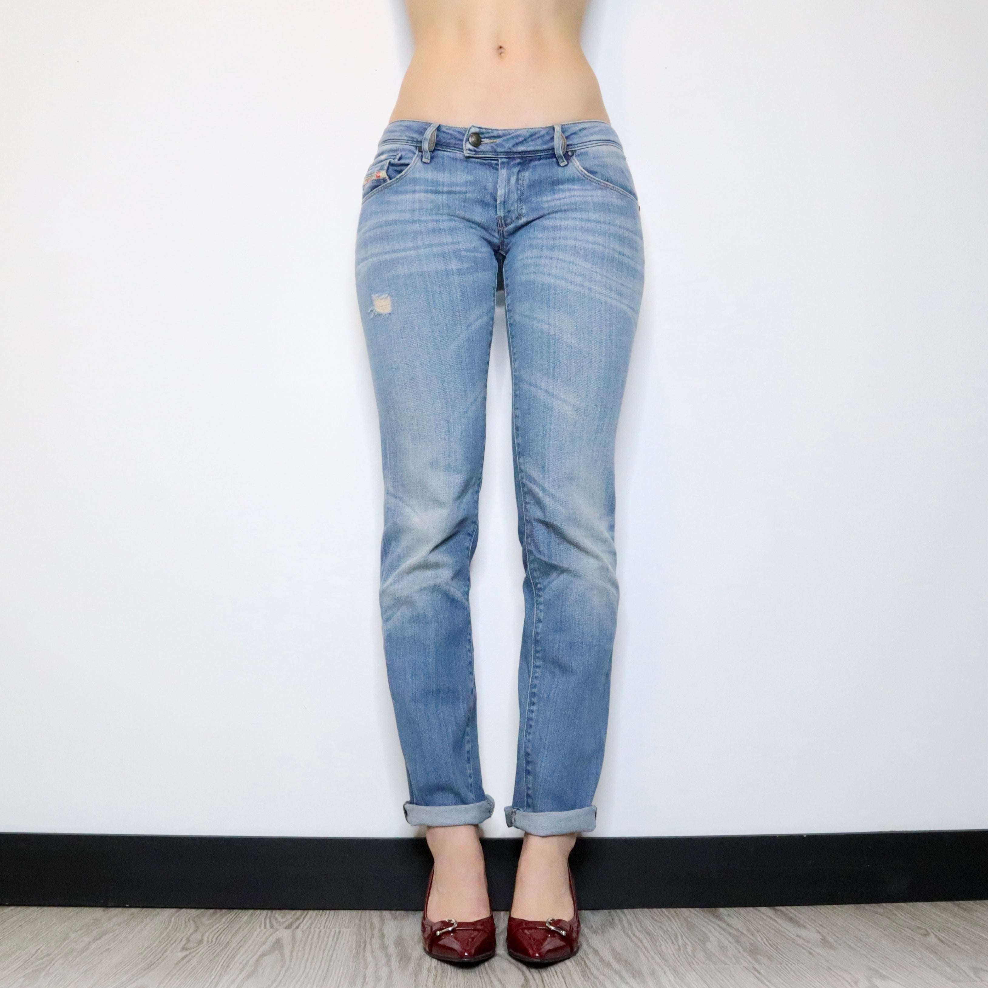 Y2K DIESEL Low Waisted Jeans (S)