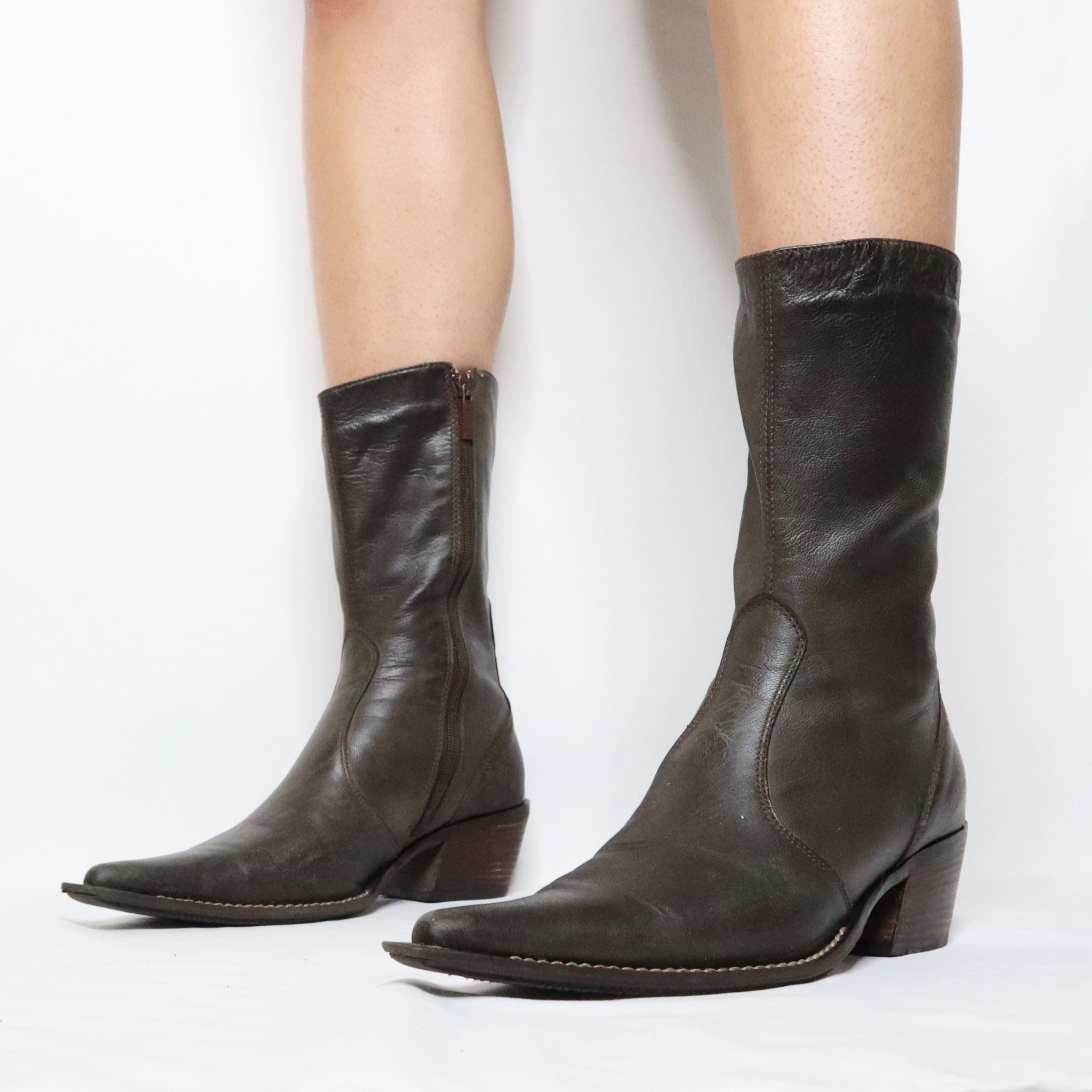 Pointed Toe Western Boots (5.5-6 US)
