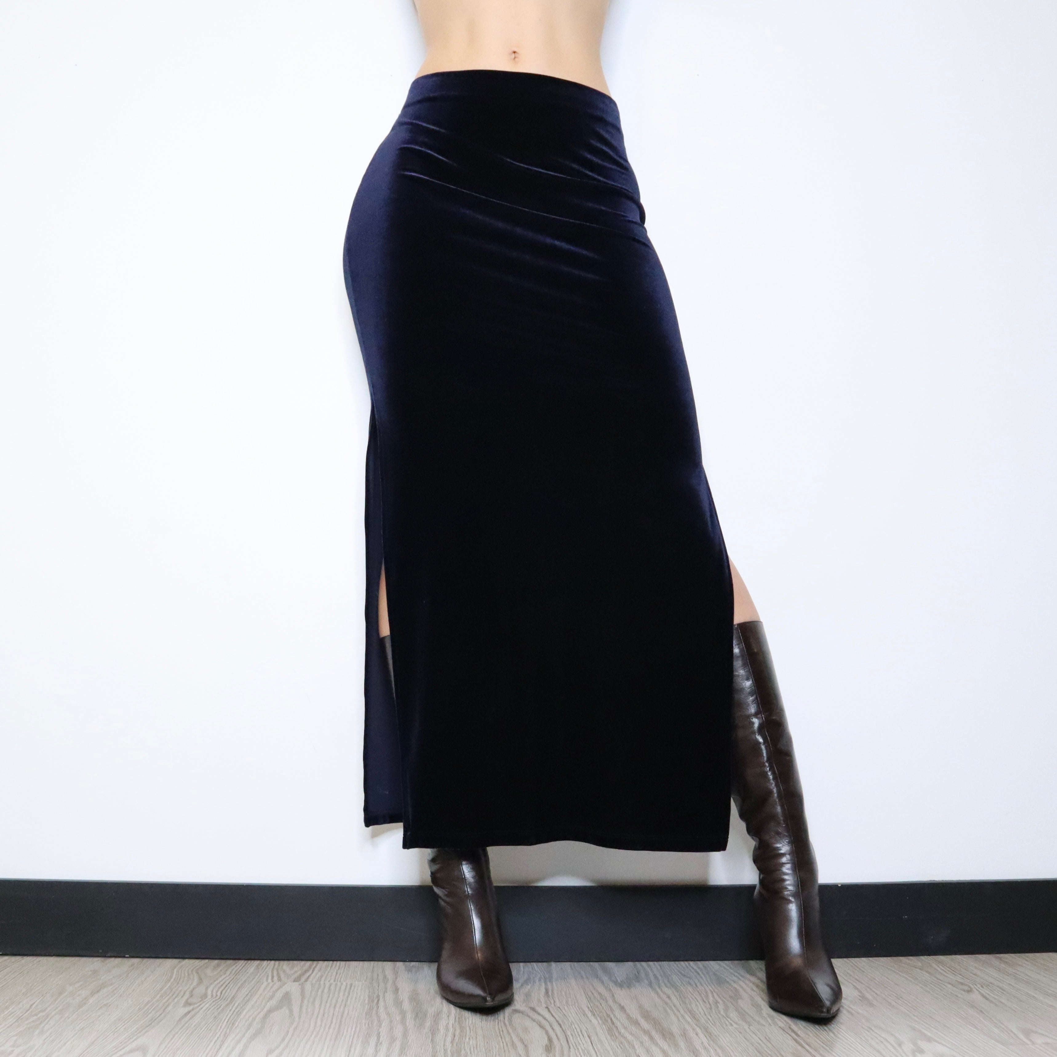 90s Navy Velvet Maxi Skirt (S)