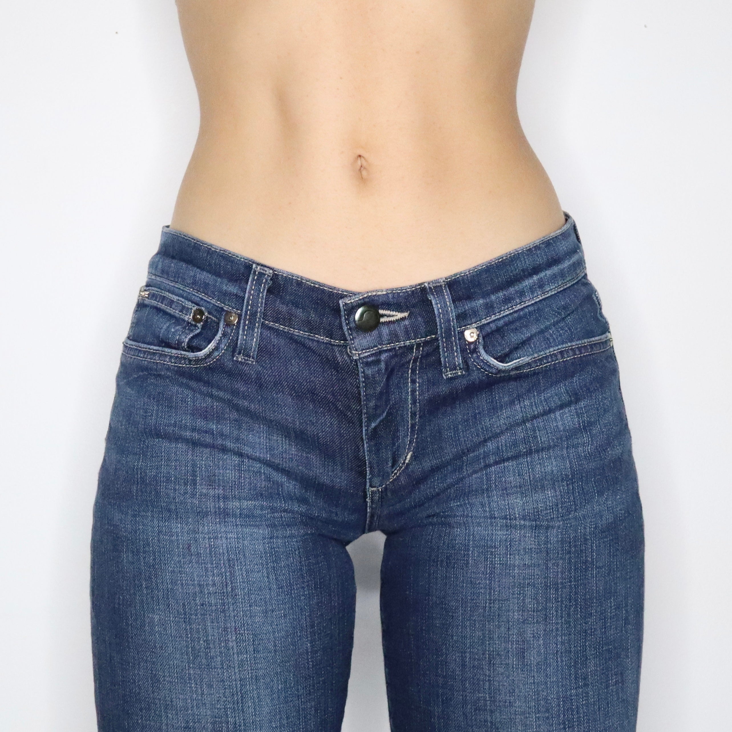 Vintage Y2K Low Rise Flare Jeans (Small)