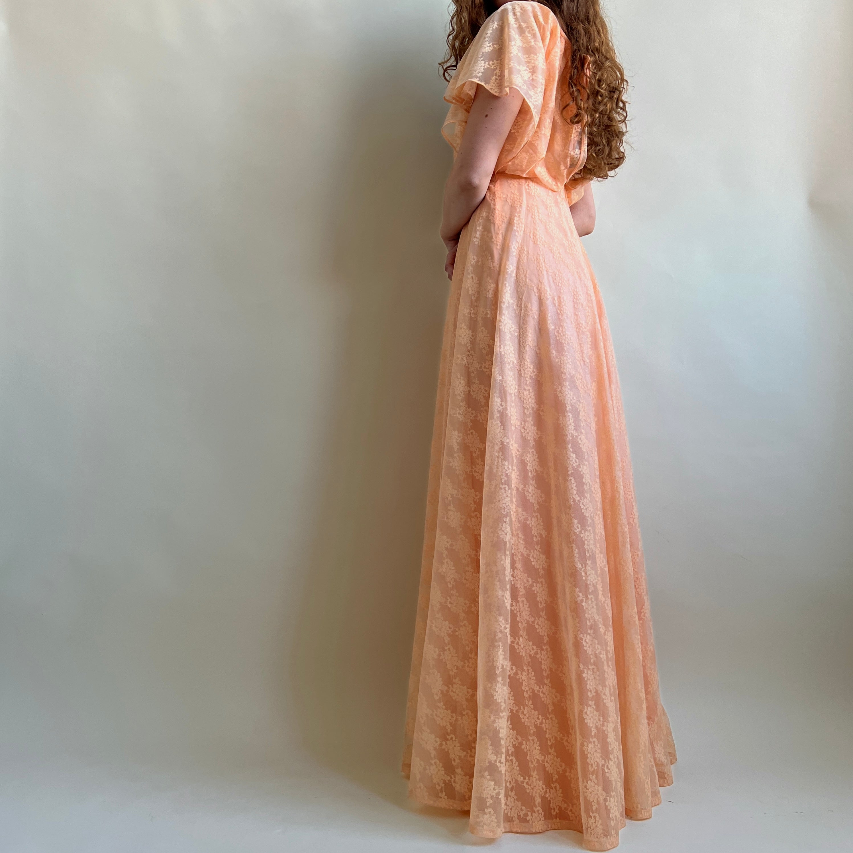 Vintage 70s/80s coral lace bridesmaids dress (S)