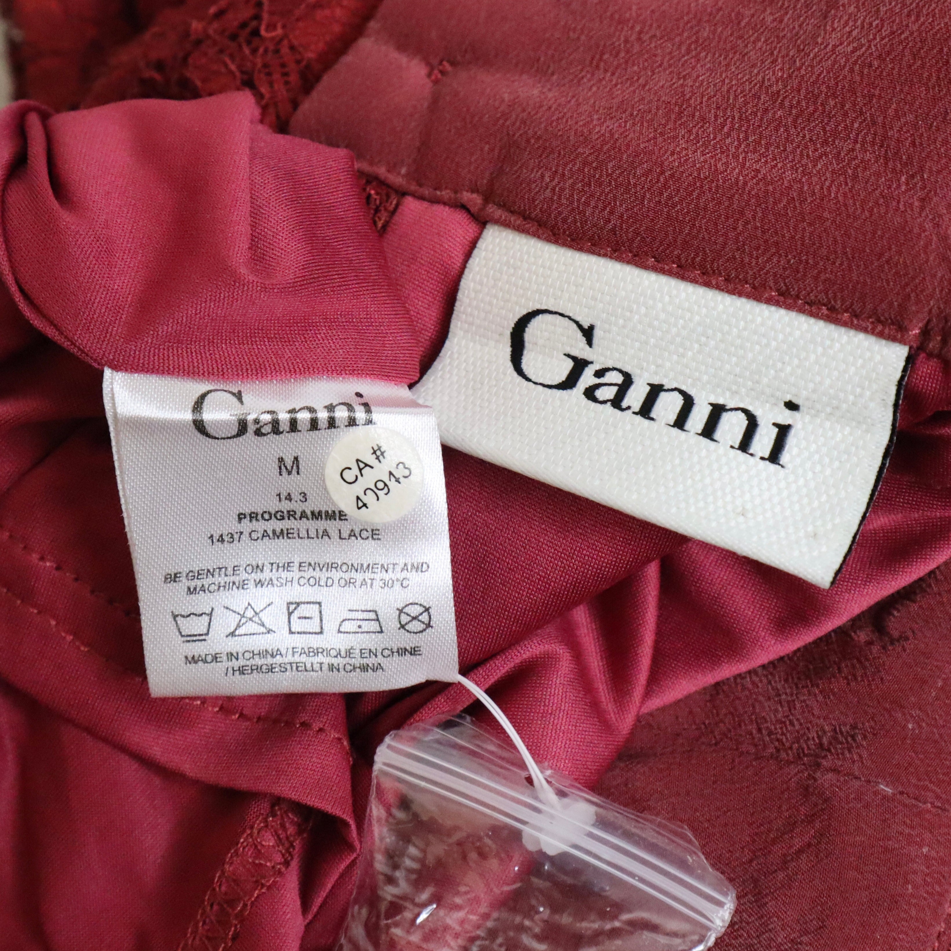 GANNI Red Lace Pencil Skirt (S/M)