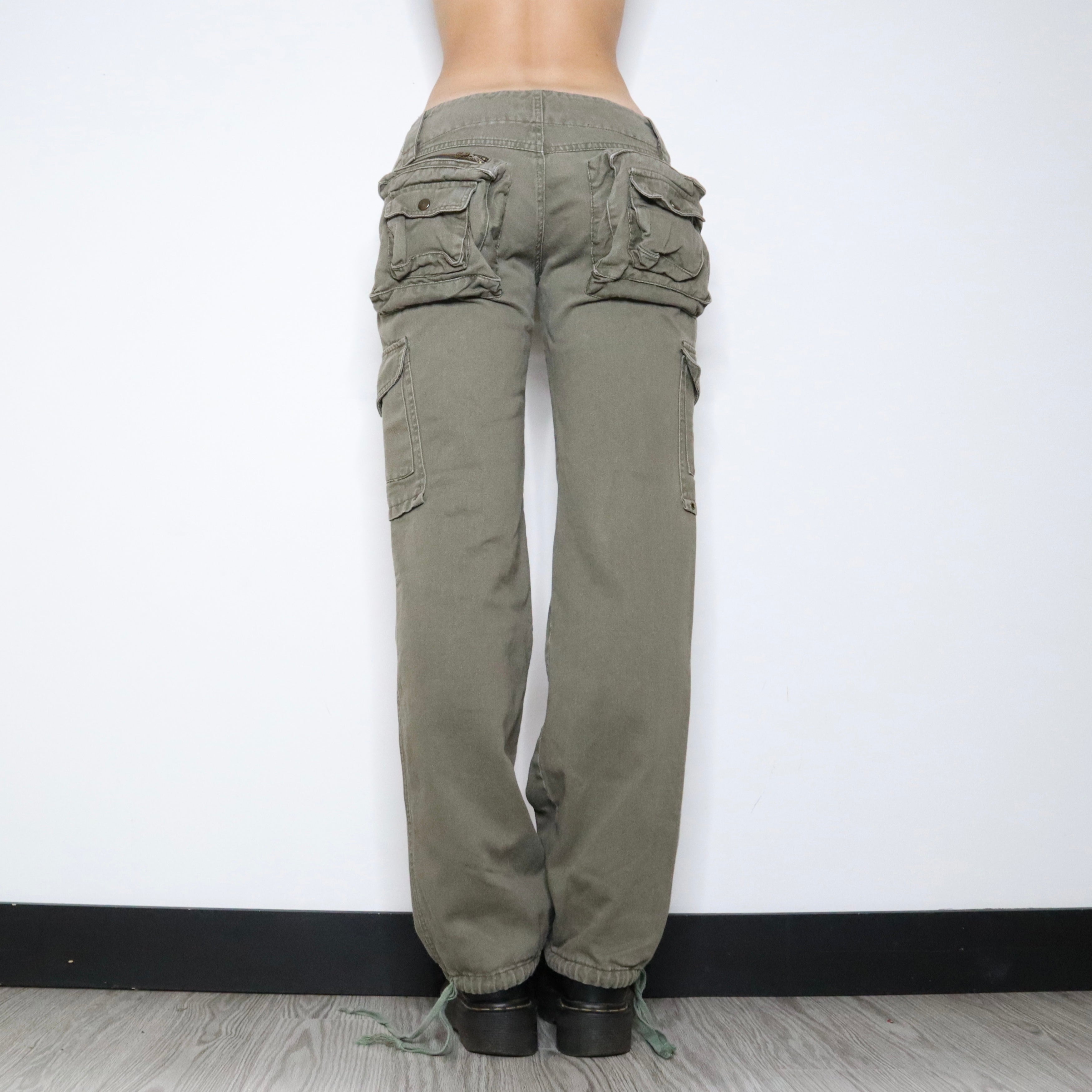 Baggy Khaki Cargo Pants (Medium)