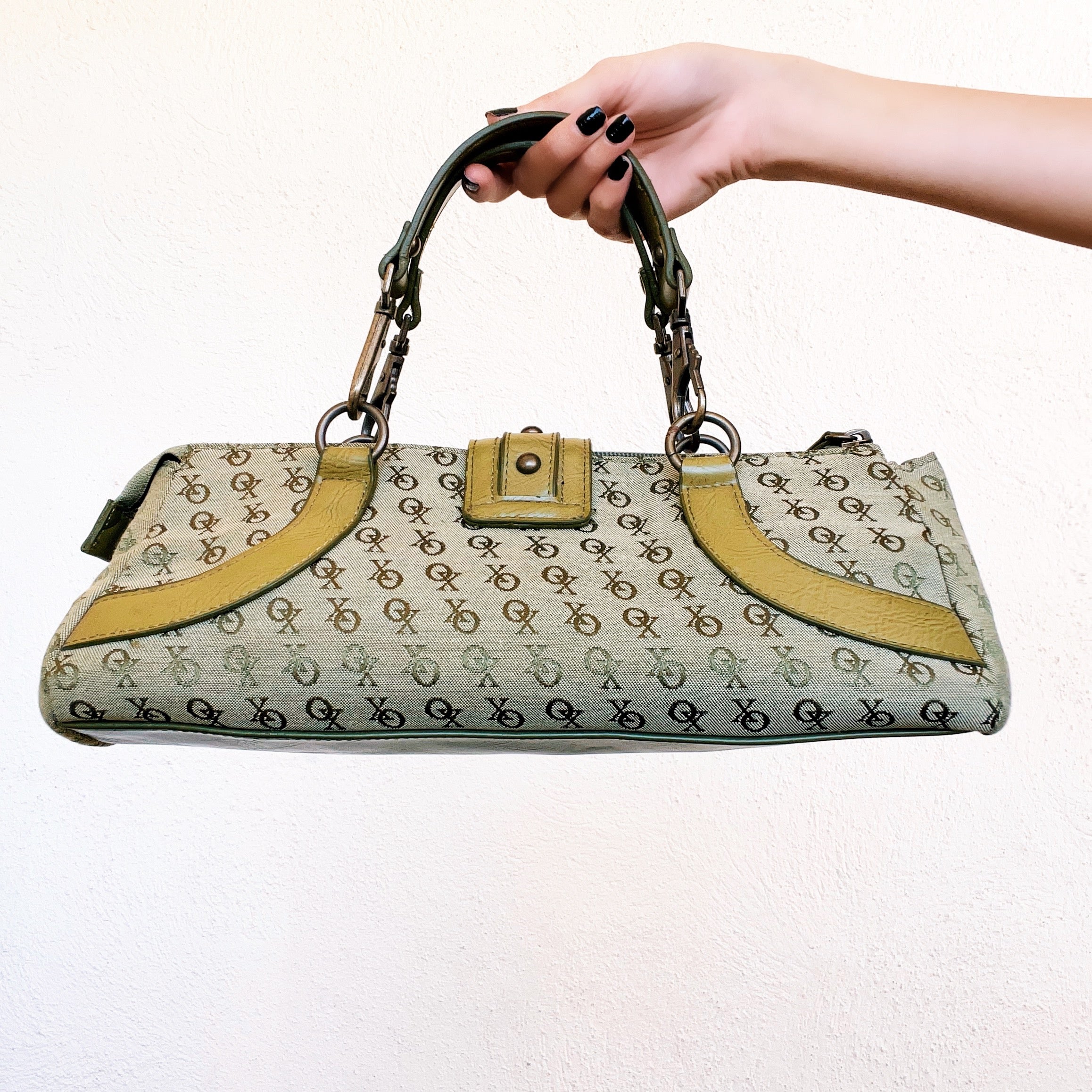 XOXO Locket Purse