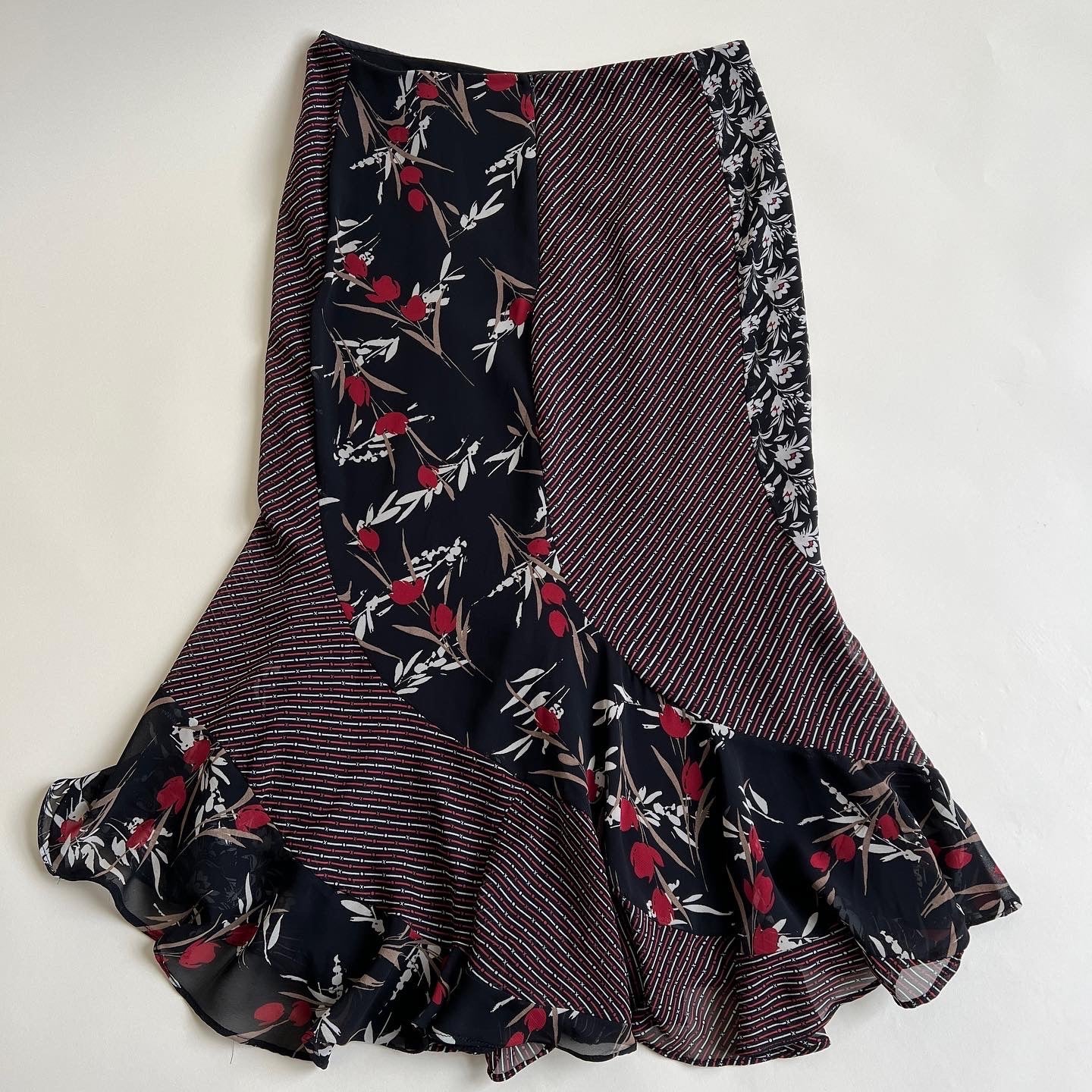 Vintage 90s floral patchwork midi skirt -M/L