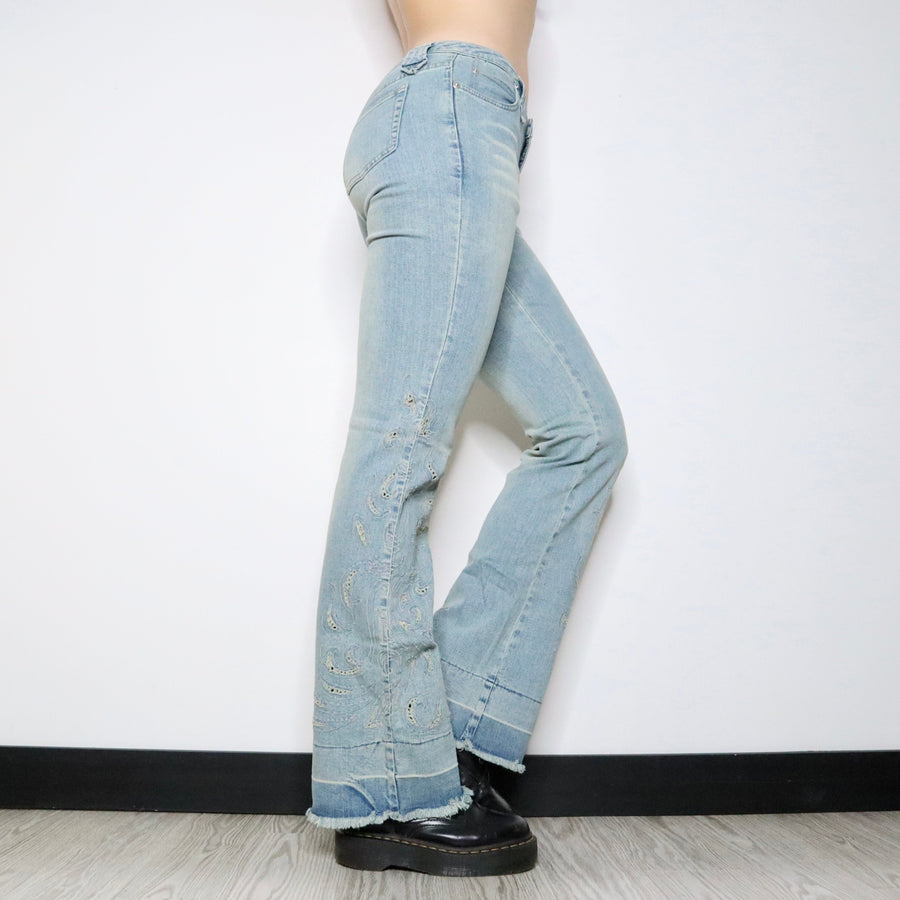 Y2K Low Rise Flare Jeans (S/M) - Imber Vintage
