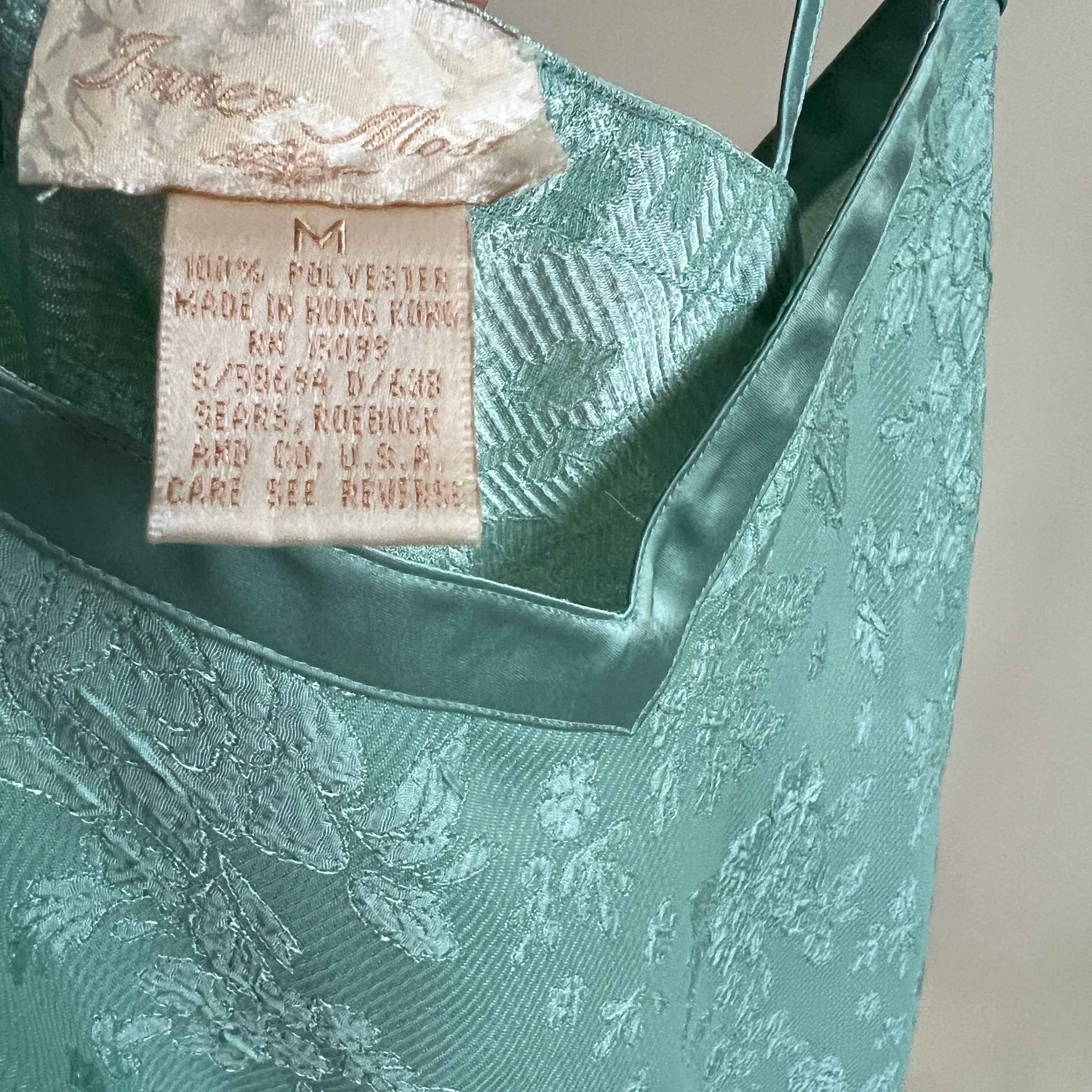 Mint green mini lace slip (XL)