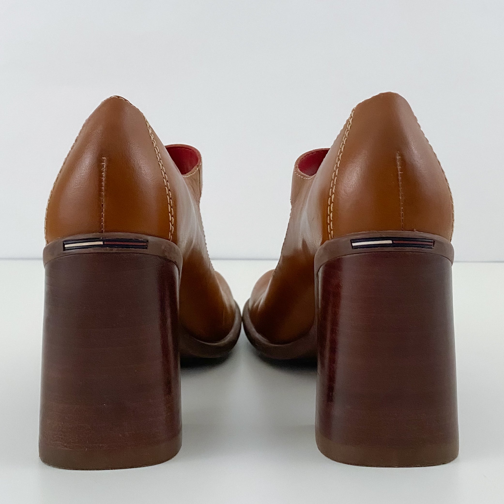 Tommy Hilfiger Mary Jane Pumps
