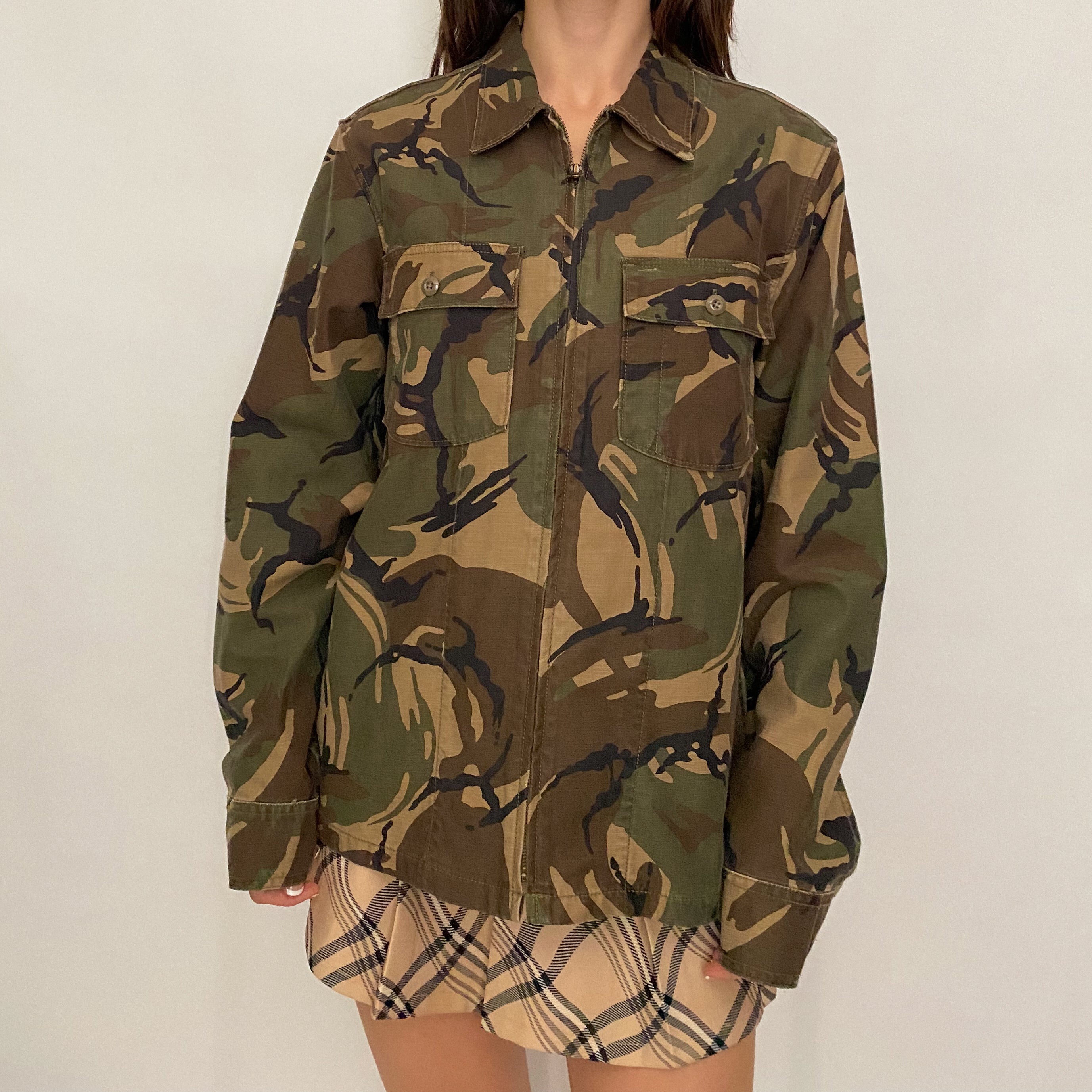 camo zip jacket - size s