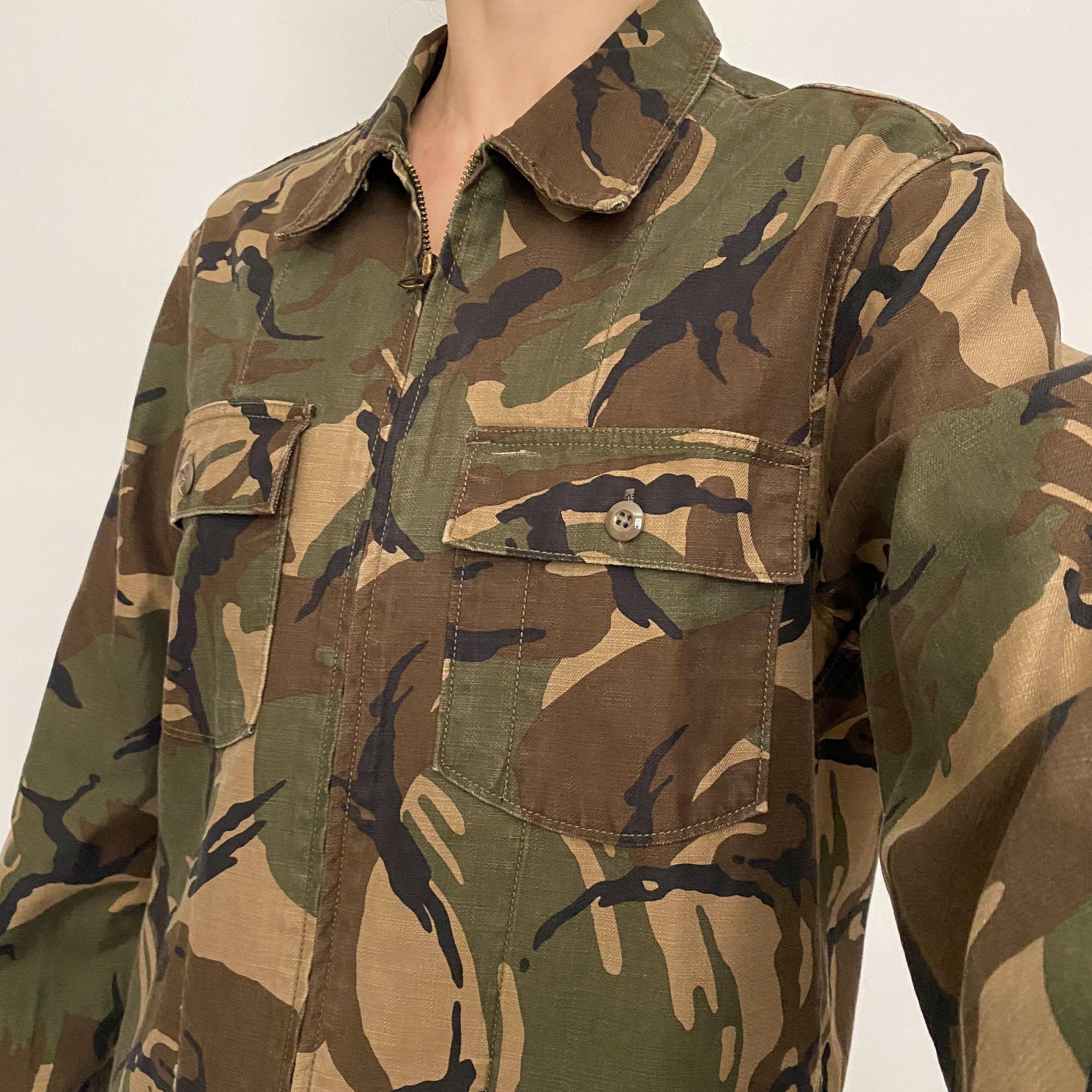 camo zip jacket - size s