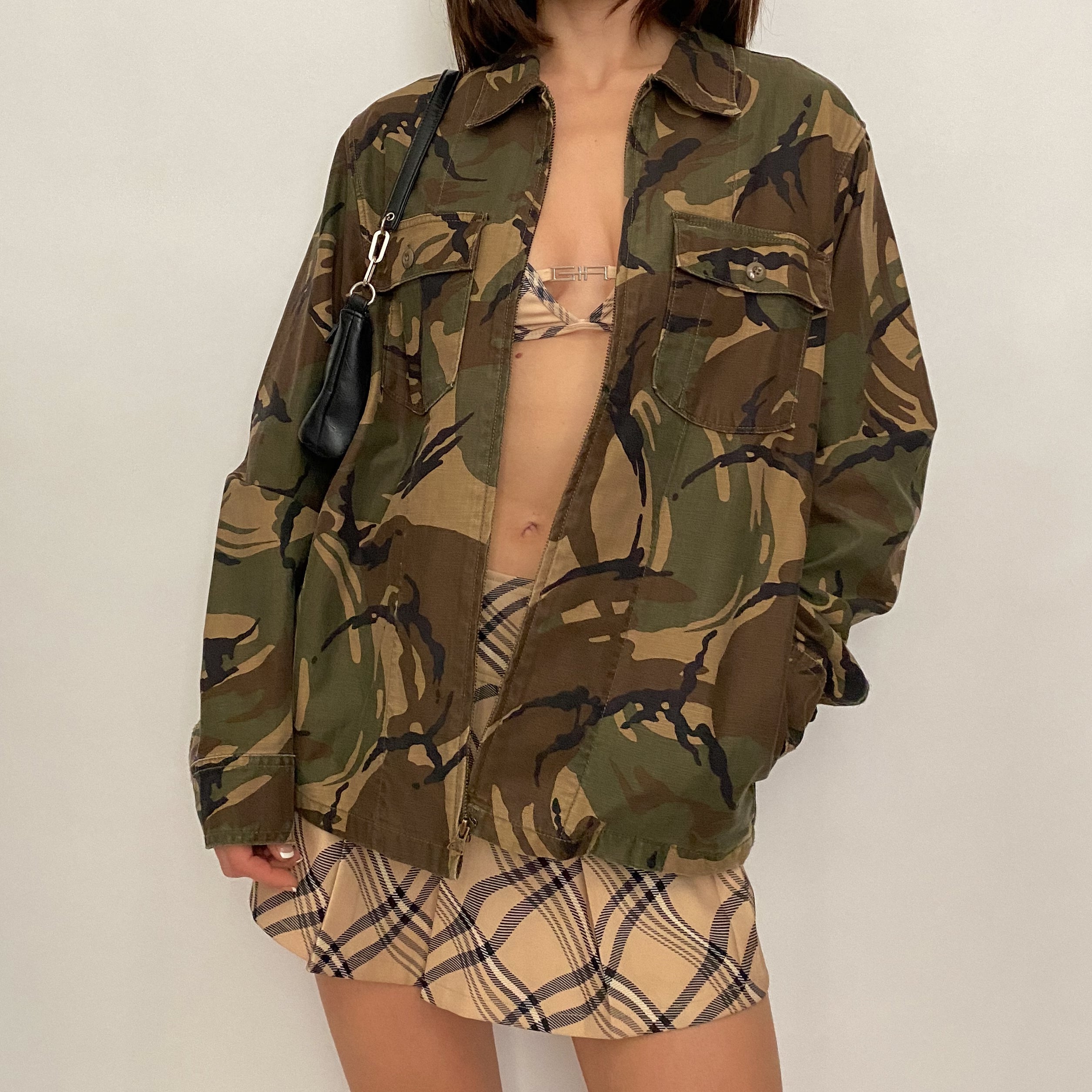 camo zip jacket - size s