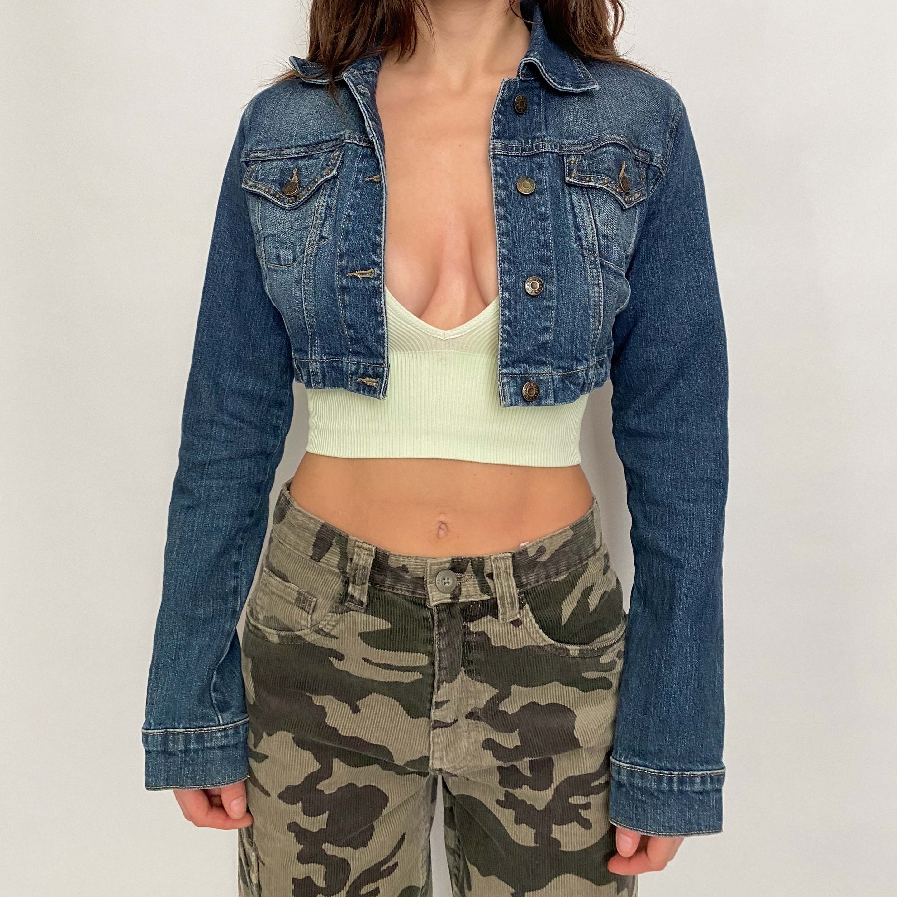 guess cropped denim jacket - small