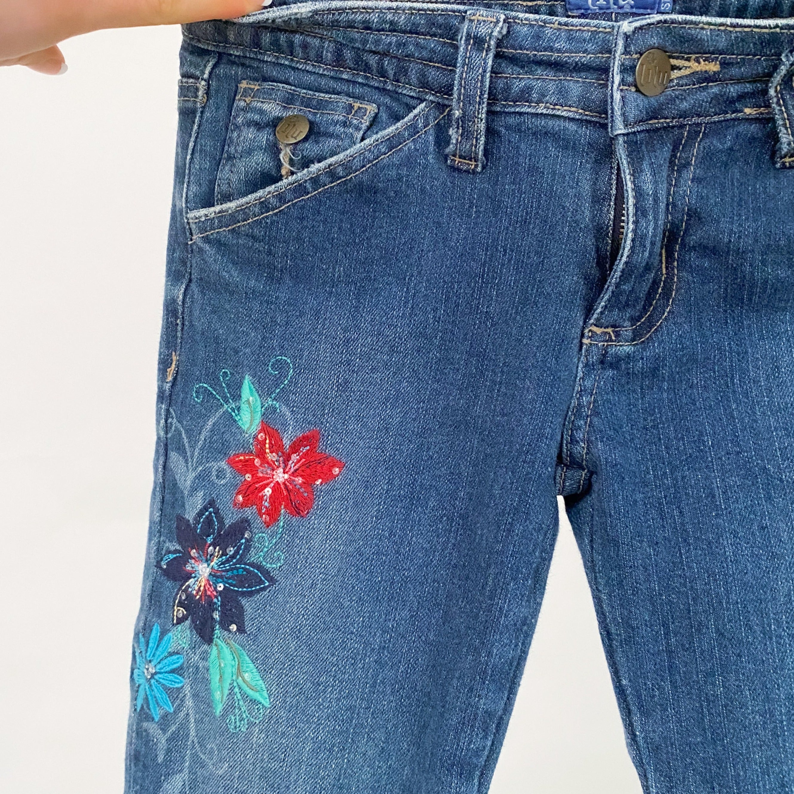 Floral Embroidered Jeans - 00