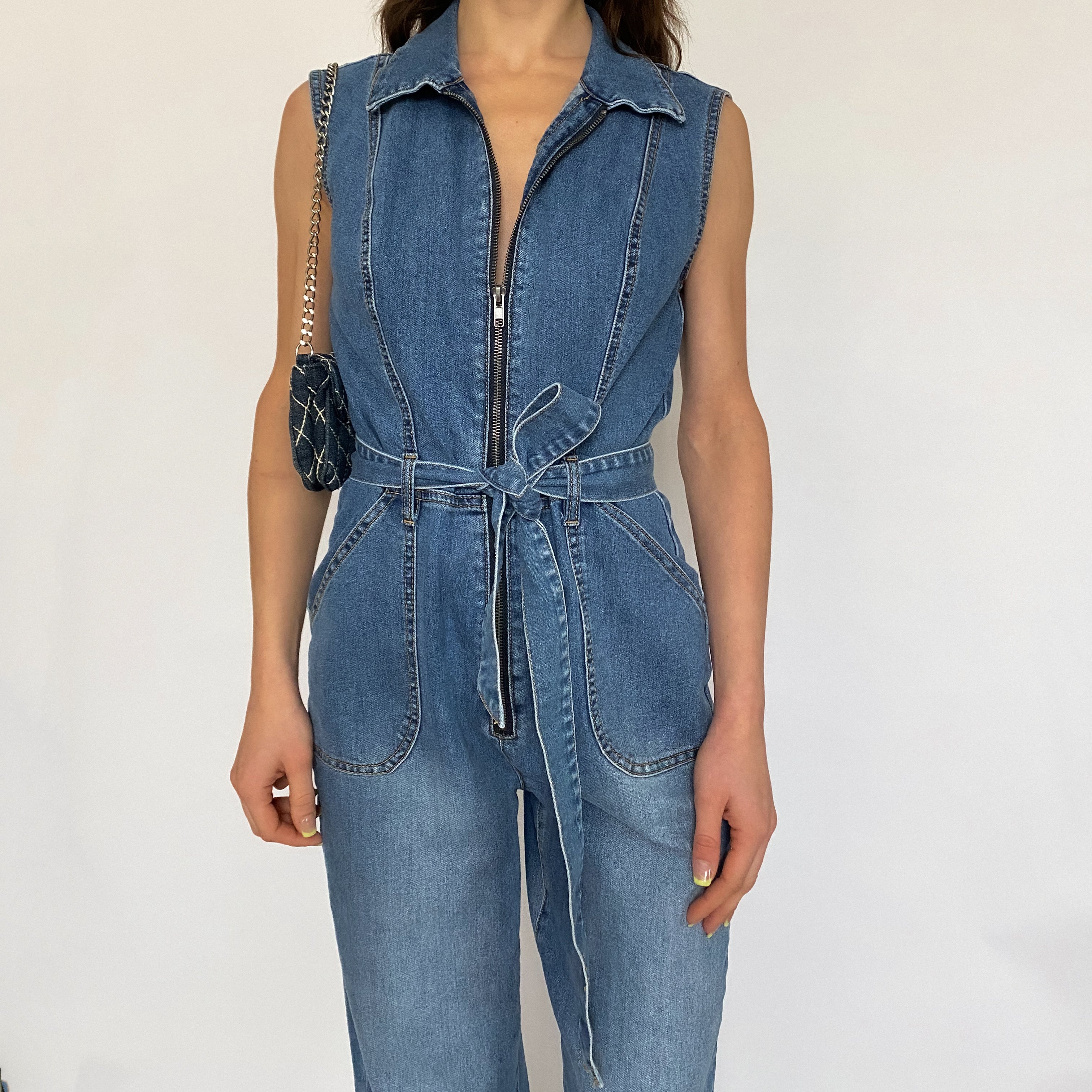 sleeveless denim jumpsuit - medium
