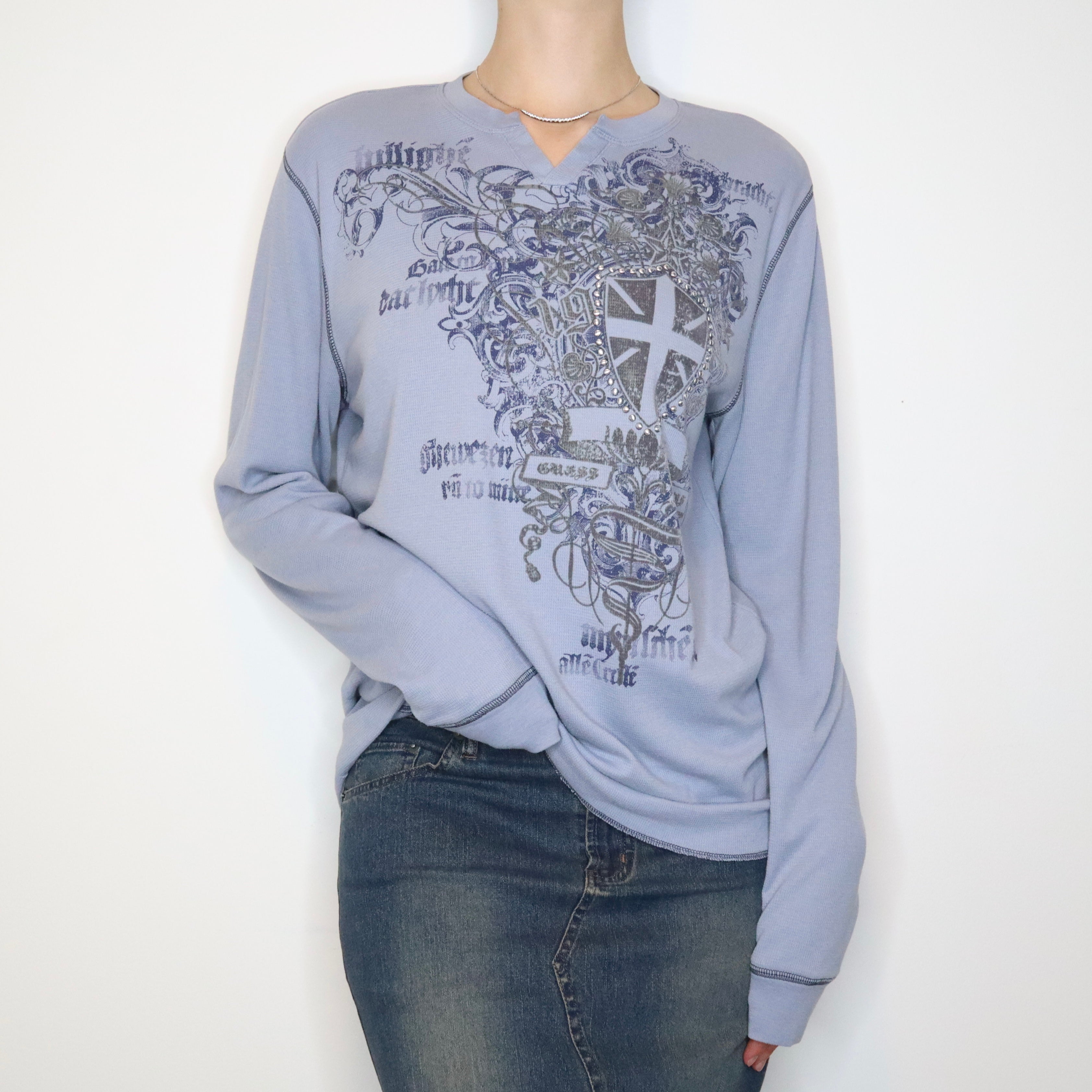 Guess Grunge Long Sleeve Tee (L-XL) 