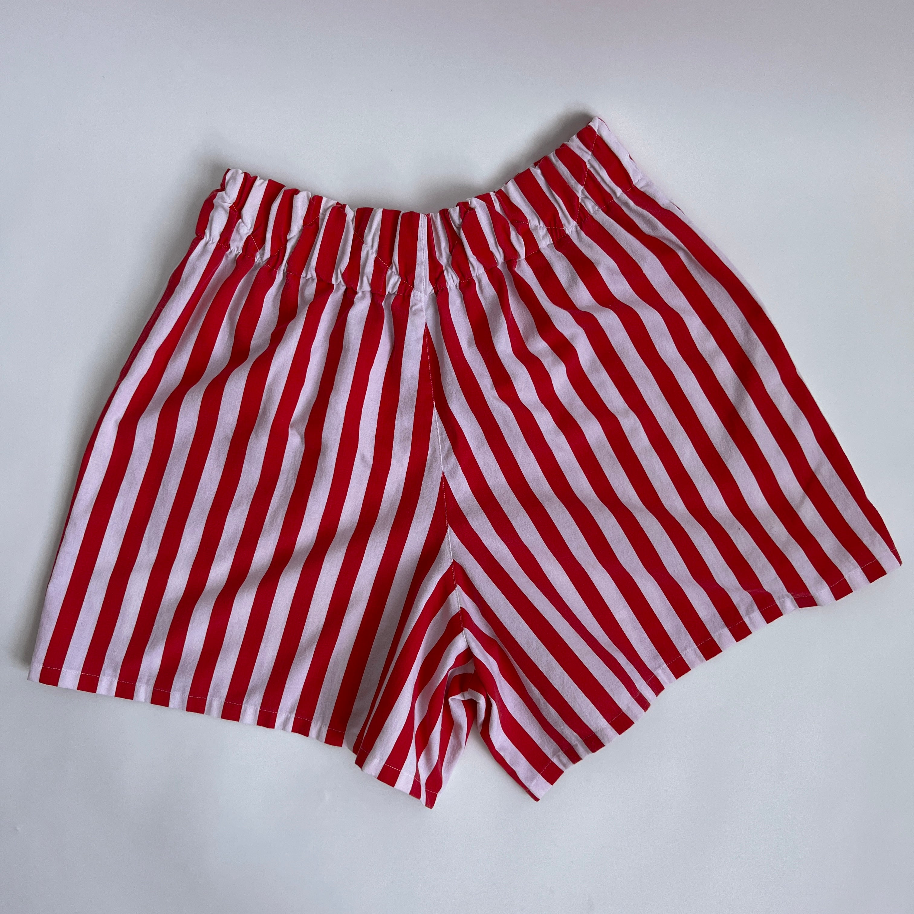 Vintage red stripe short