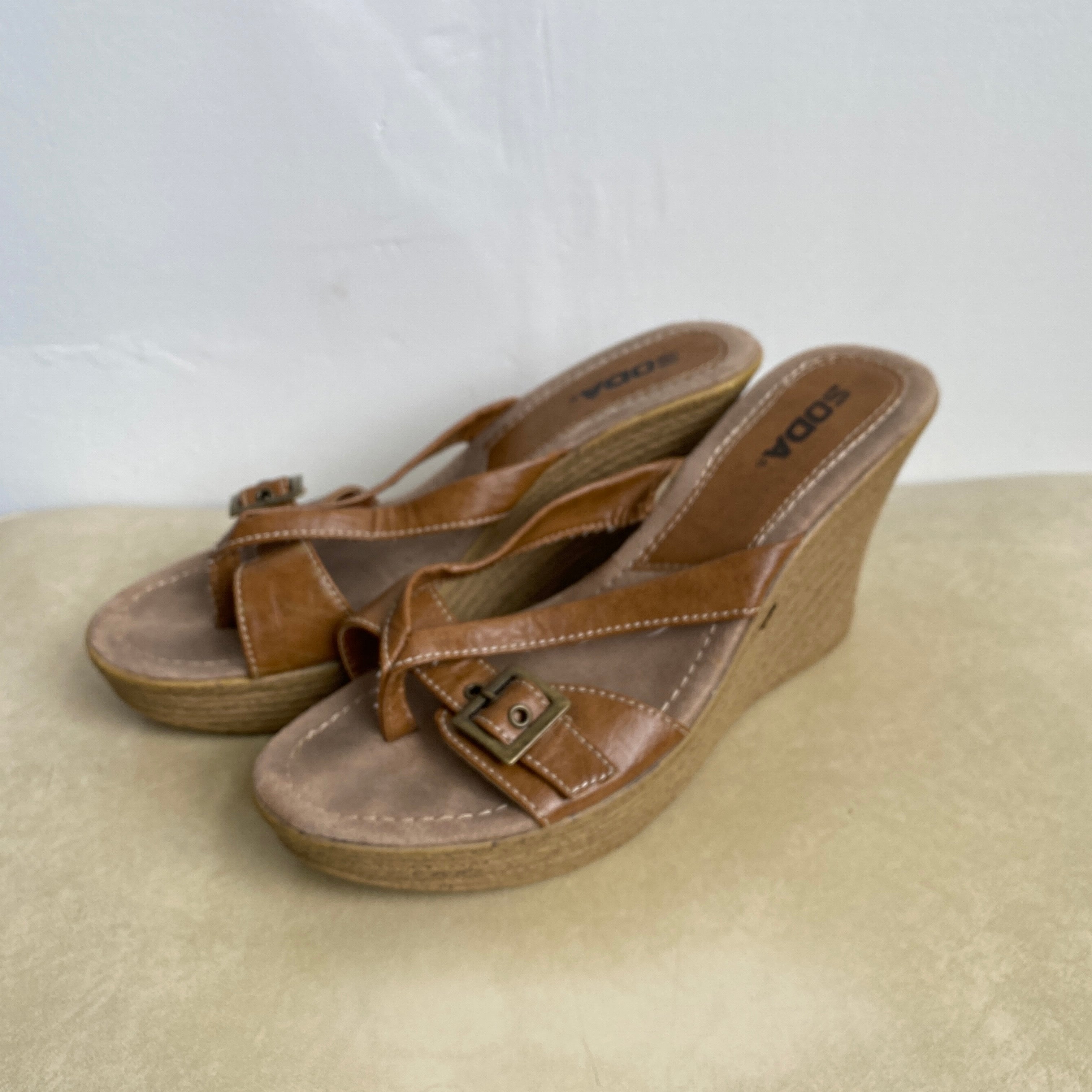 leather buckle wedges sz 9