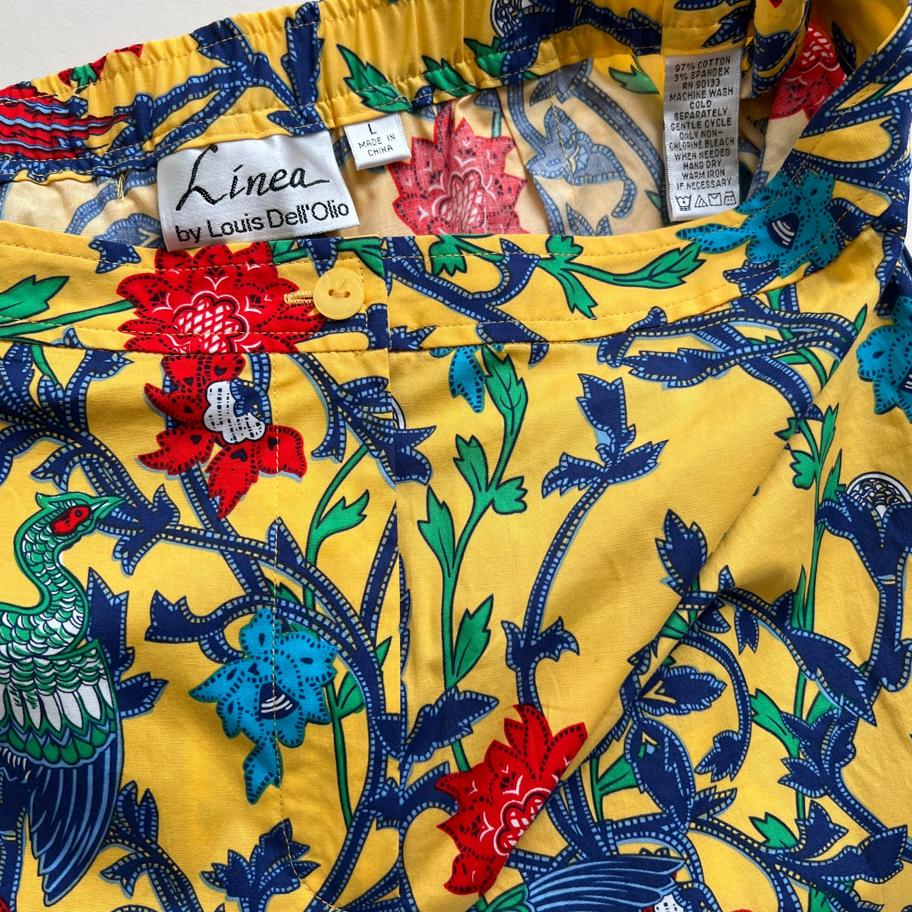 Vintage yellow print capris size L