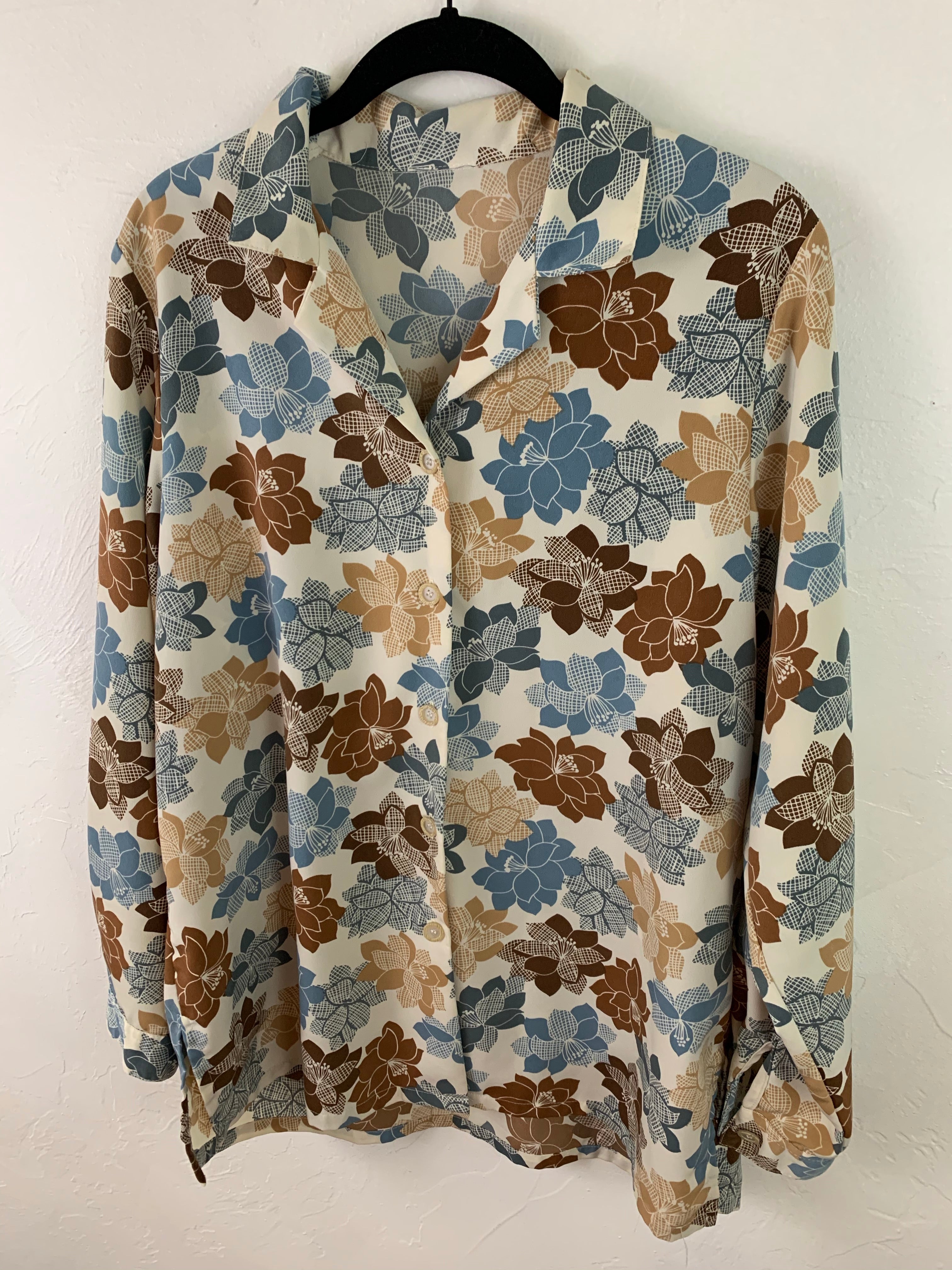 Neutral floral top XL