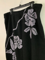 Floral black skirt XL