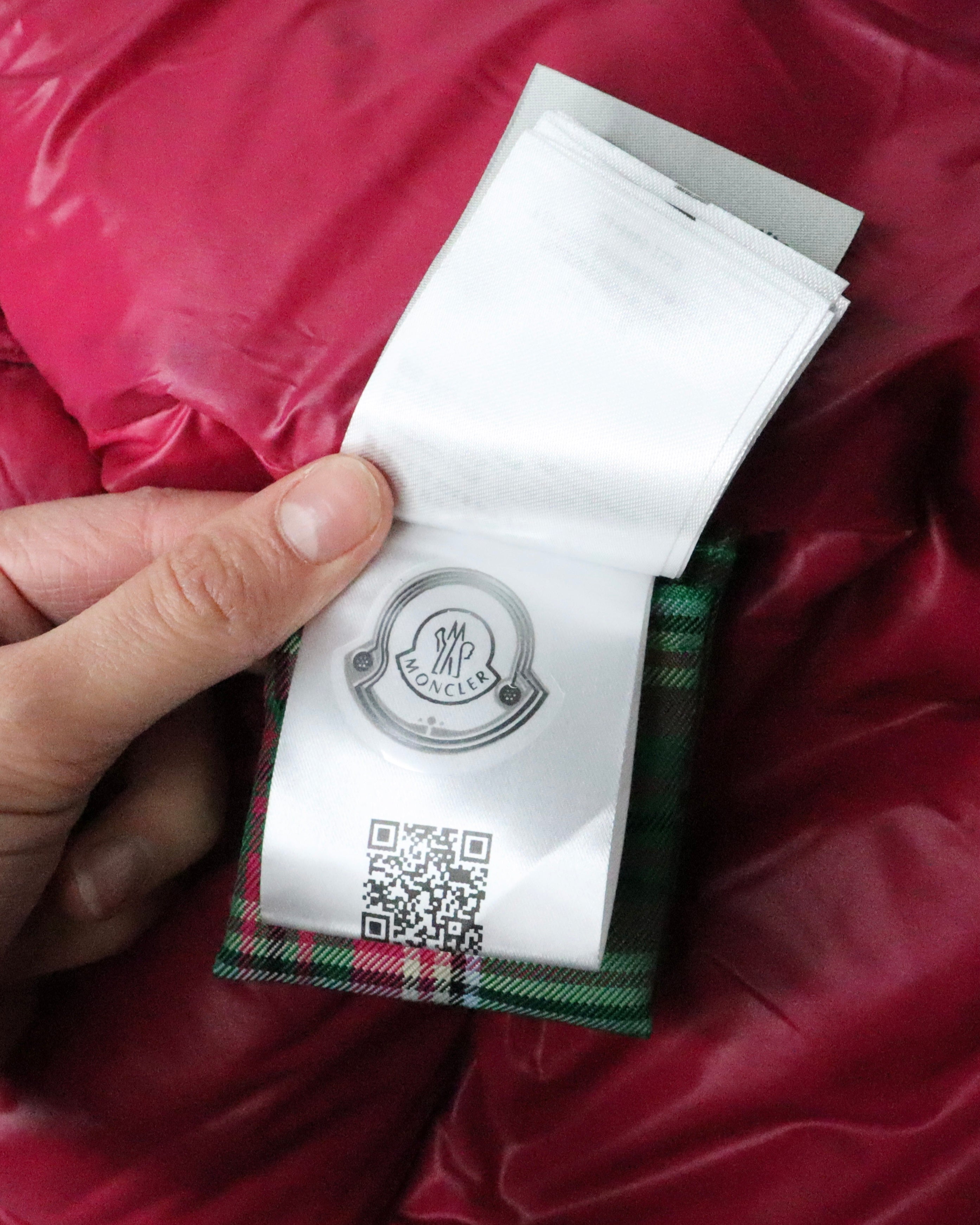 Moncler Plaid Puffer Jacket (XS-S) 