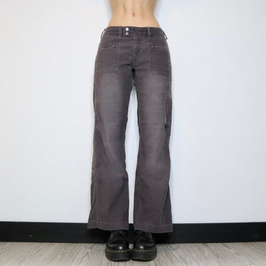 Classic early 2000’s low rise sweat pants with the
