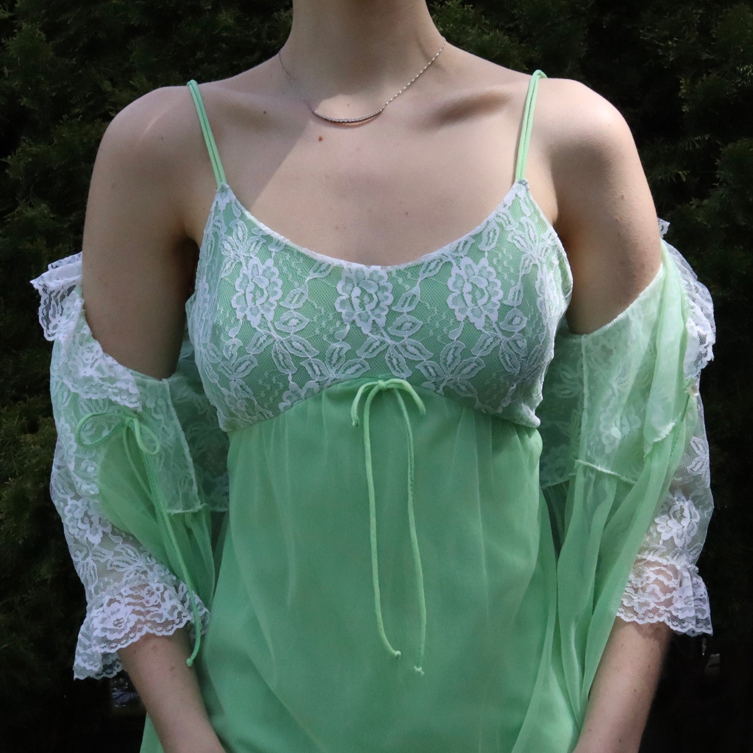 Green Lace Peignoir Set (S-M)