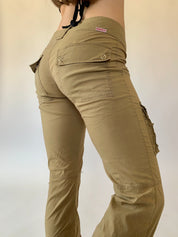 Guess Cargos