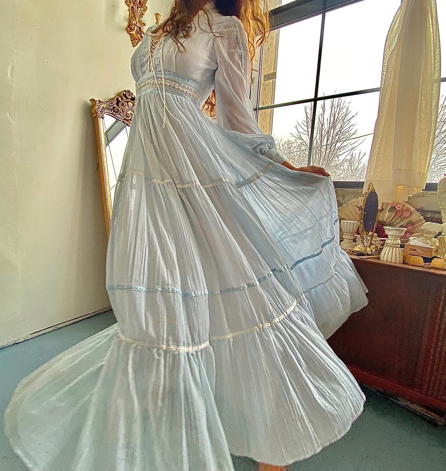 1970s baby blue Gunne Sax